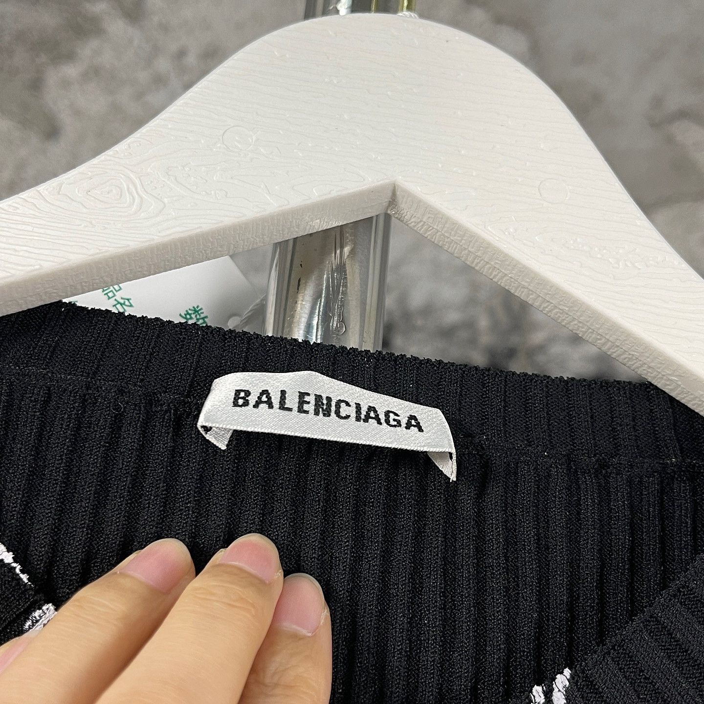 Balenciaga Balenciaga Script Logo Knit Sweater Size S Size S / US 4 / IT 40 - 3 Thumbnail