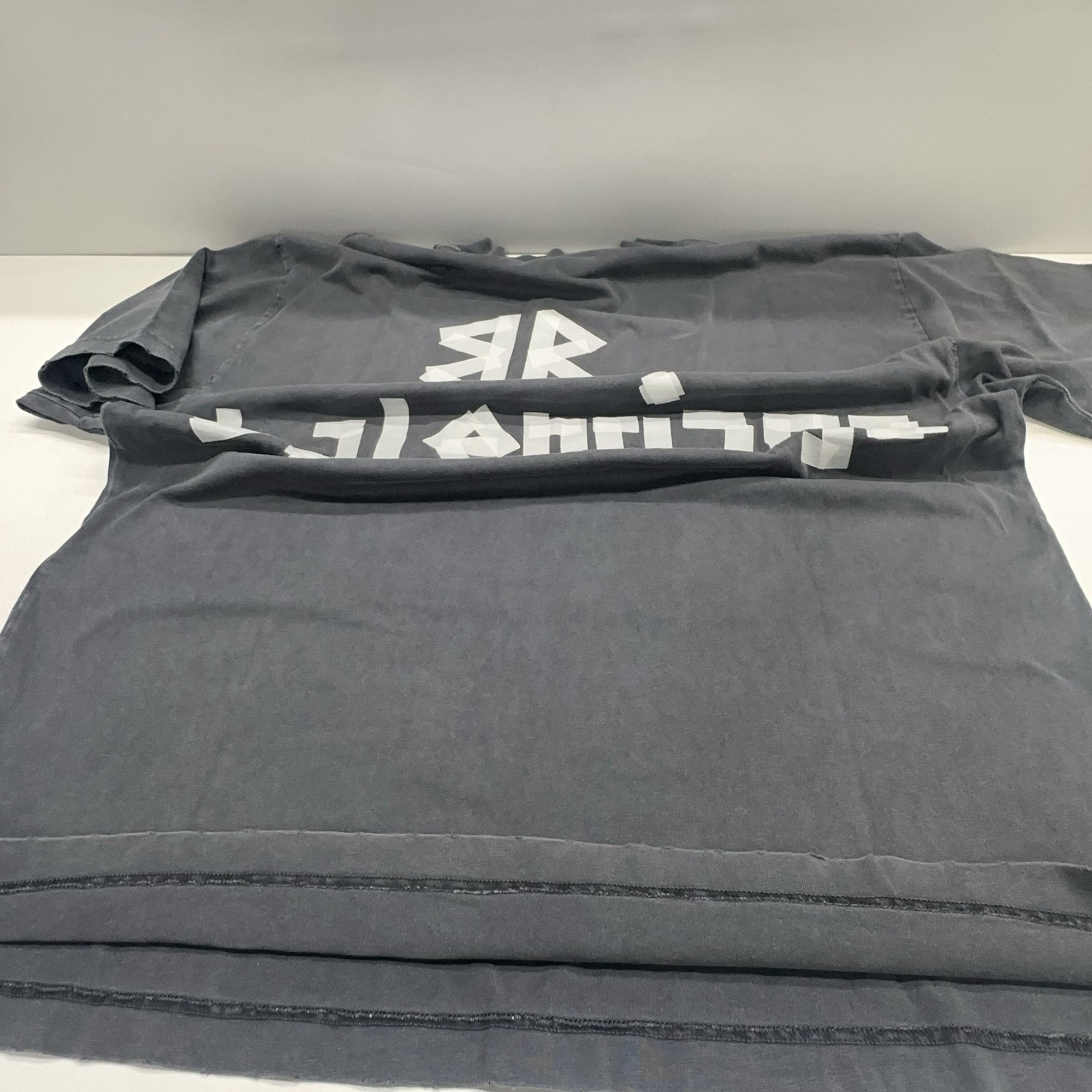 Balenciaga Balenciaga Tape Logo T-Shirt Size M Size US M / EU 48-50 / 2 - 11 Thumbnail