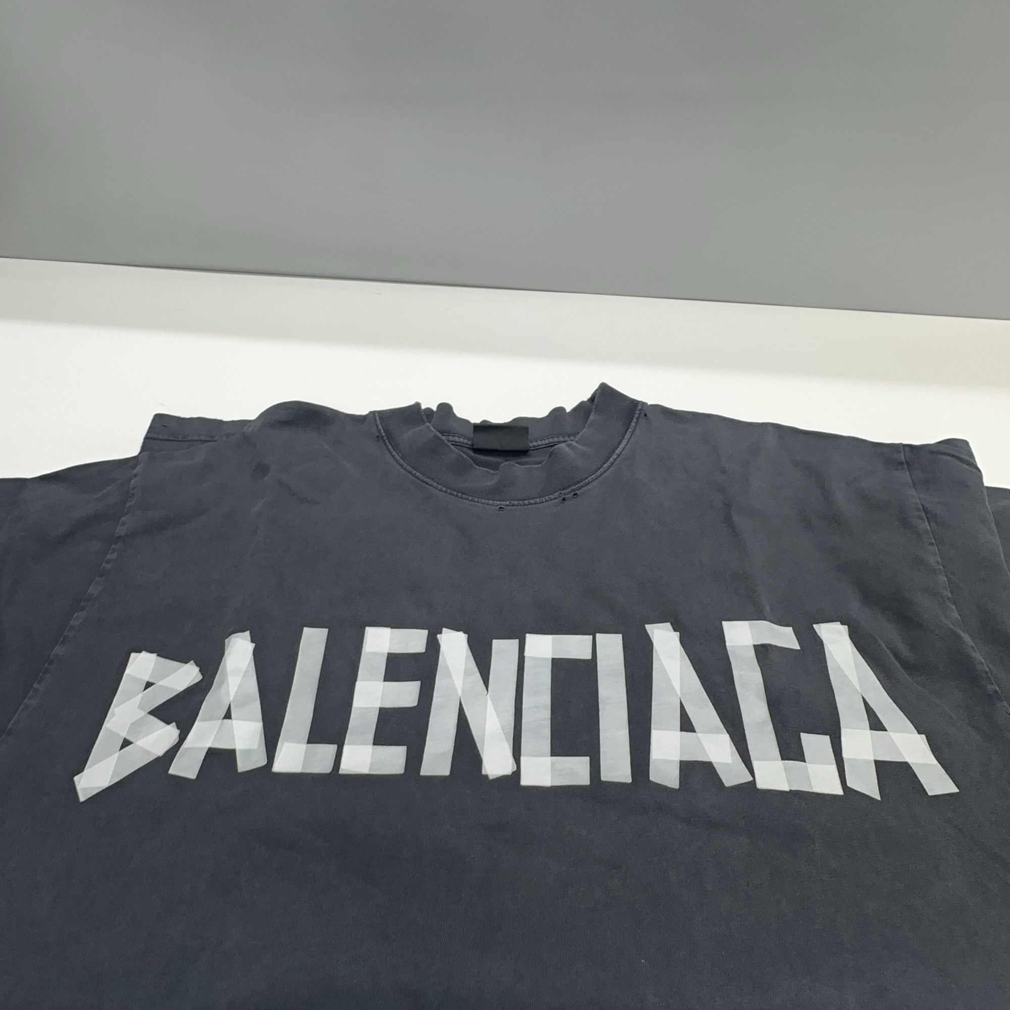 Balenciaga Balenciaga Tape Logo T-Shirt Size M Size US M / EU 48-50 / 2 - 8 Thumbnail