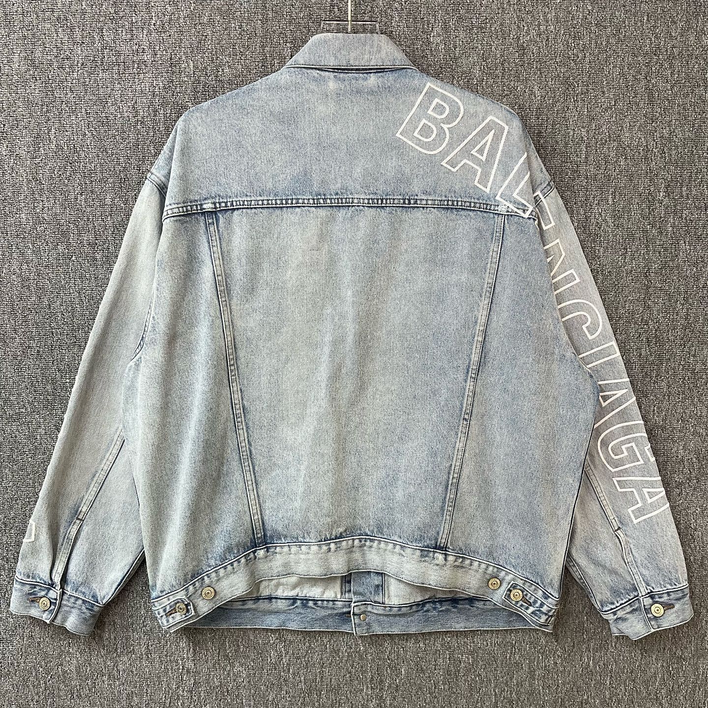 Balenciaga Balenciaga Logo Denim Jacket Size S Size US S / EU 44-46 / 1 - 2 Thumbnail
