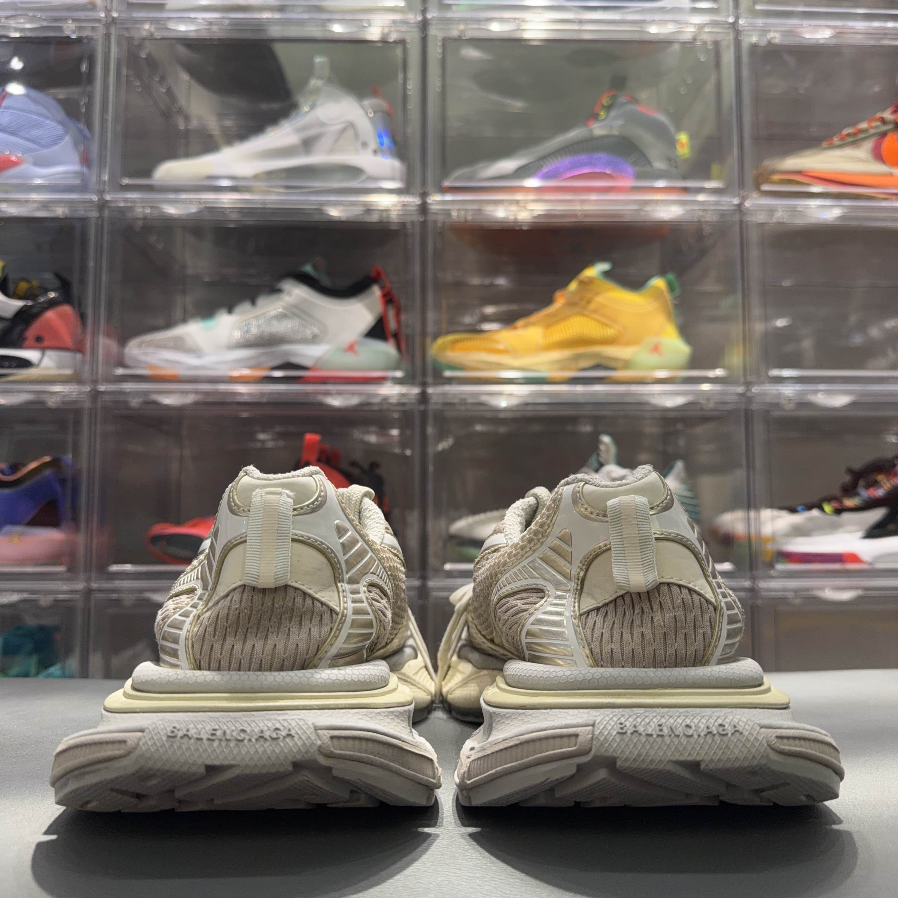 Balenciaga Balenciaga 3XL Sneakers Size 10 Size US 10 / EU 43 - 3 Thumbnail