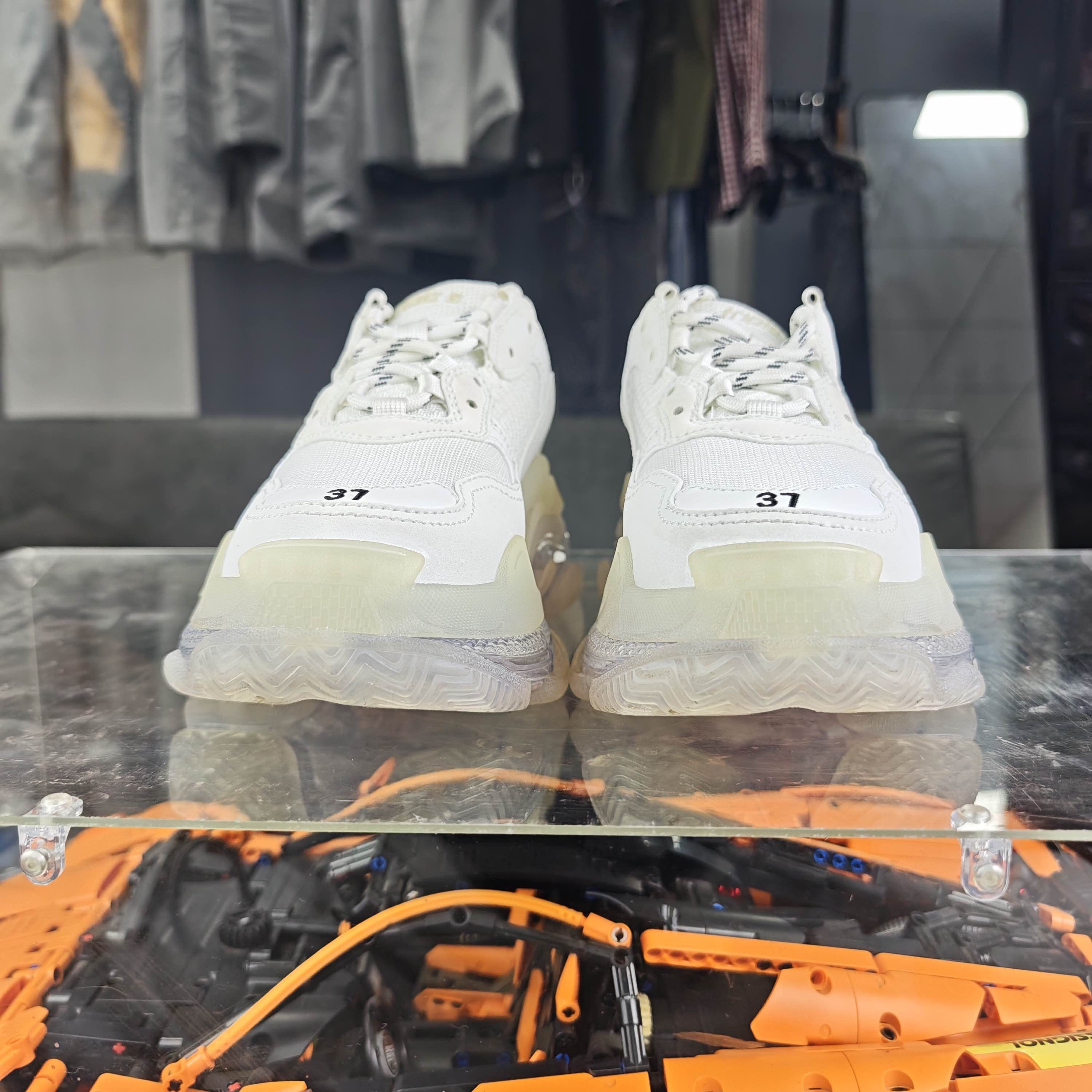 Balenciaga Balenciaga White Triple S Clear Sole Sneakers Size 37 Size US 7 / IT 37 - 2 Thumbnail