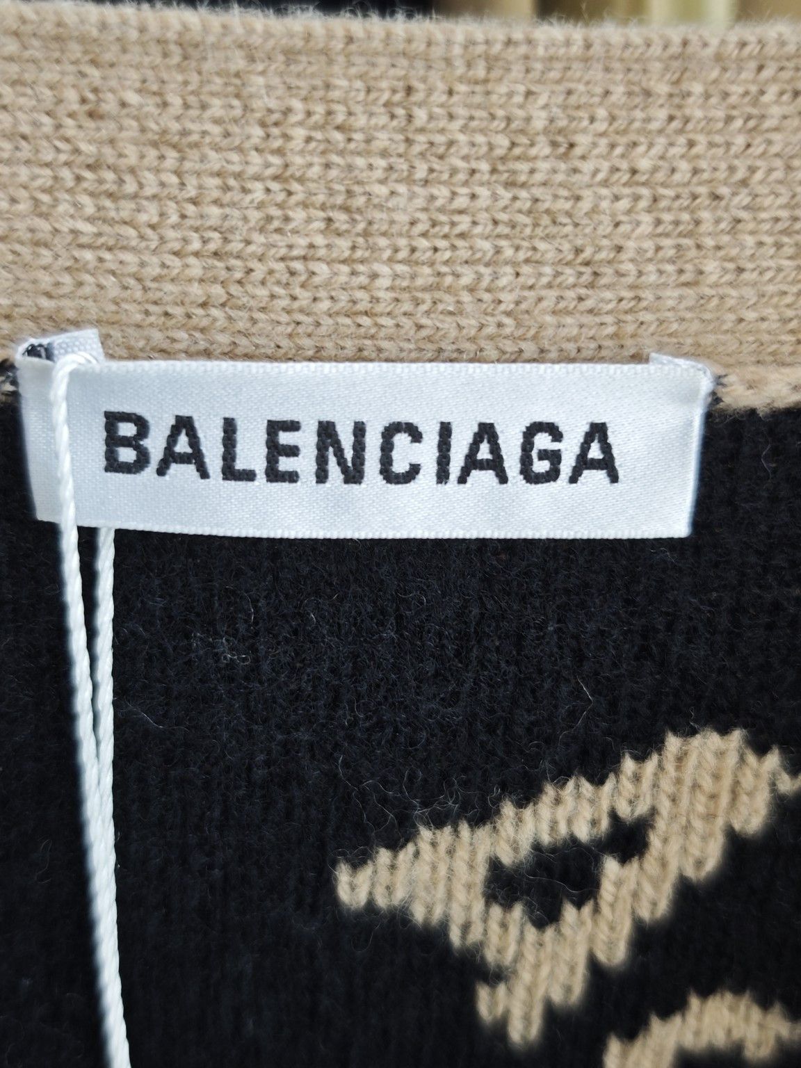 Balenciaga Balenciaga Logo Pattern Cardigan Size XS Size XS / US 0-2 / IT 36-38 - 3 Thumbnail