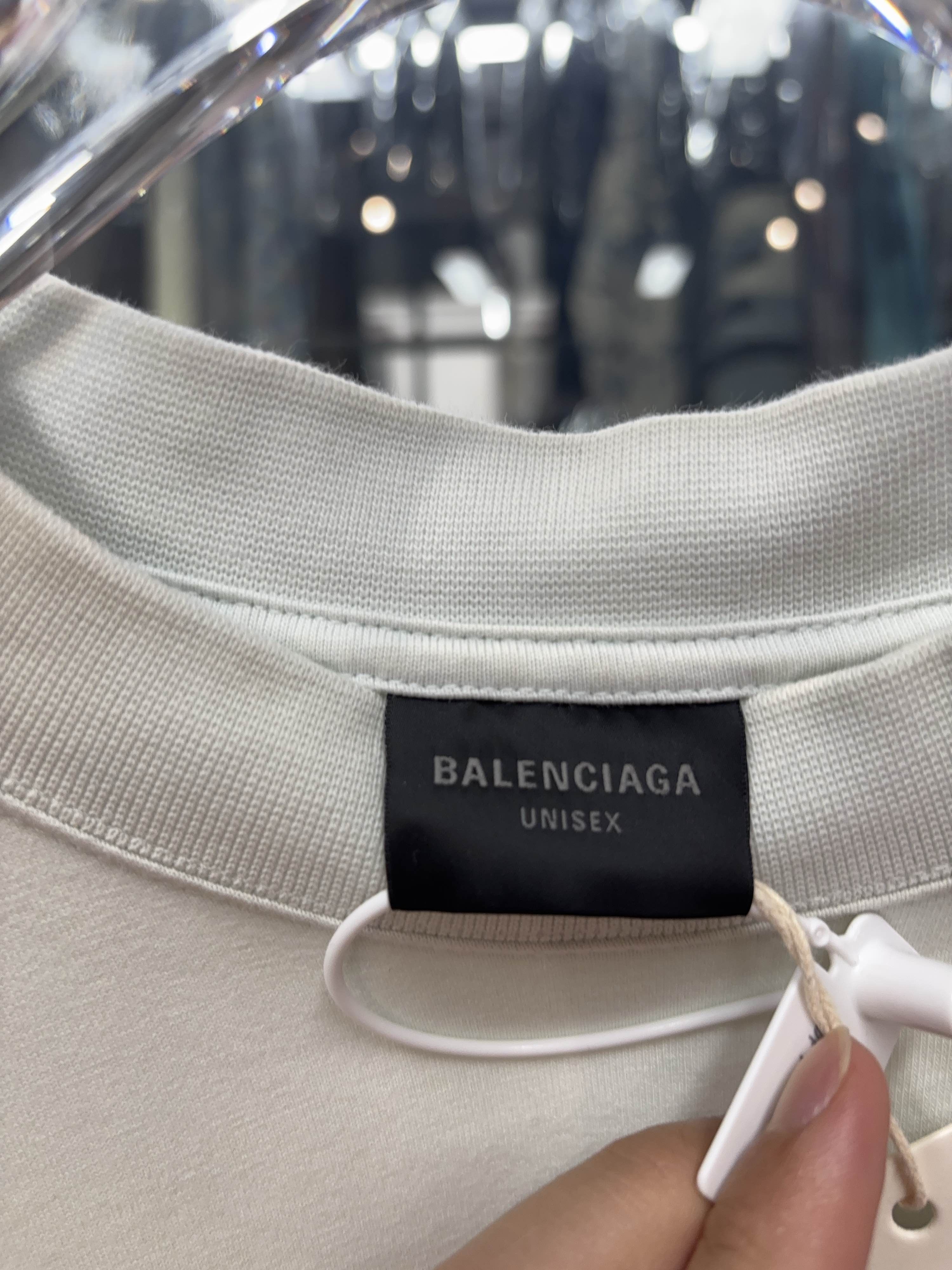 Balenciaga Balenciaga Distressed Bitcoin Logo T-Shirt Size S Size US S / EU 44-46 / 1 - 3 Thumbnail