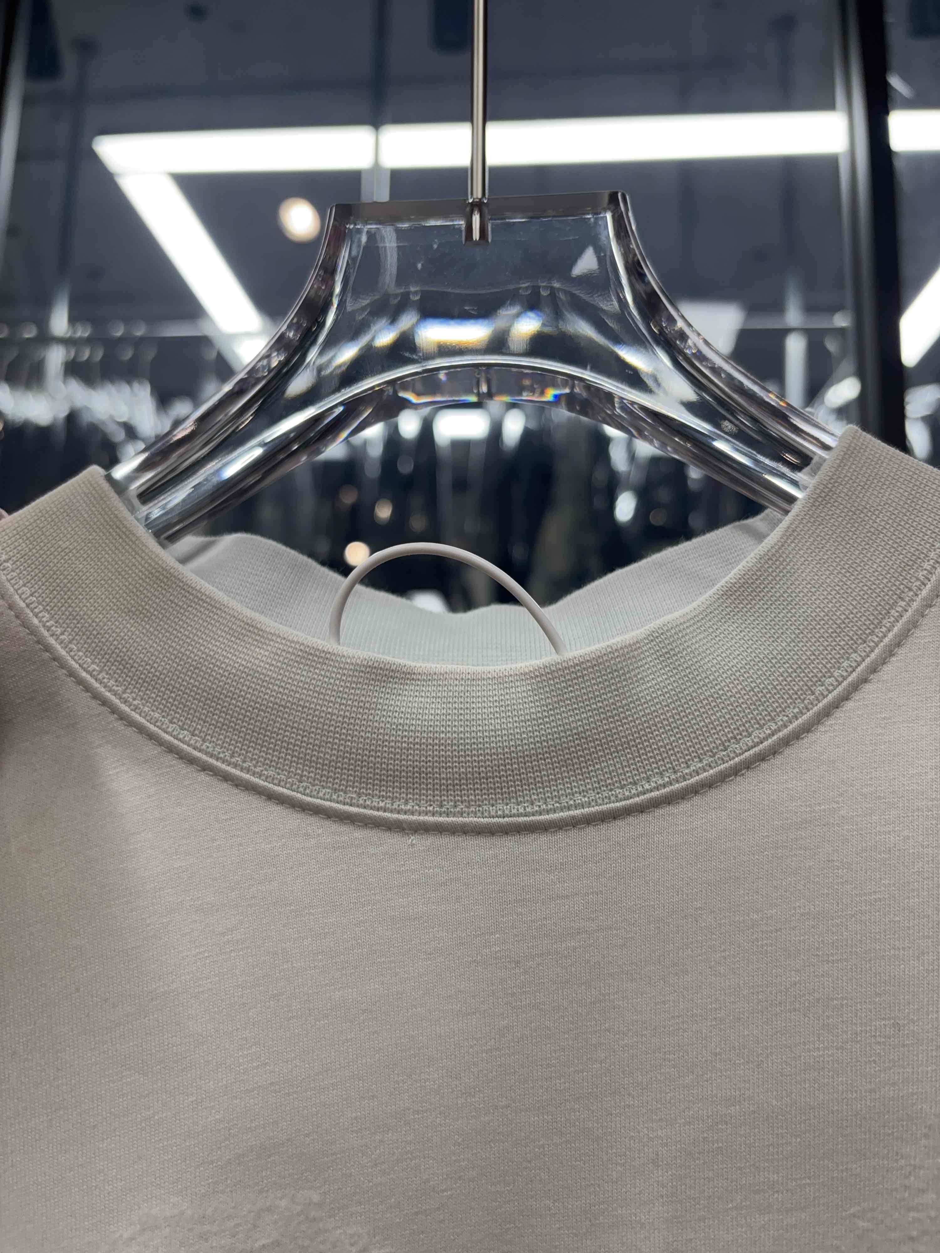 Balenciaga Balenciaga Distressed Bitcoin Logo T-Shirt Size S Size US S / EU 44-46 / 1 - 5 Thumbnail