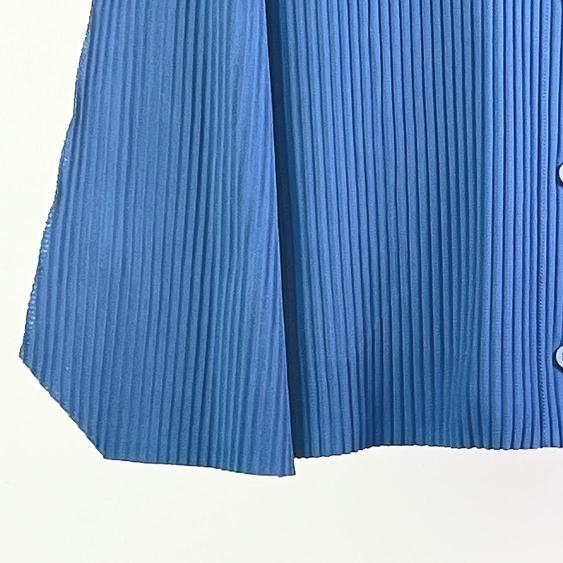 Issey Miyake me Issey Miyake Pleated Button Up Size OS Size ONE SIZE - 5 Thumbnail