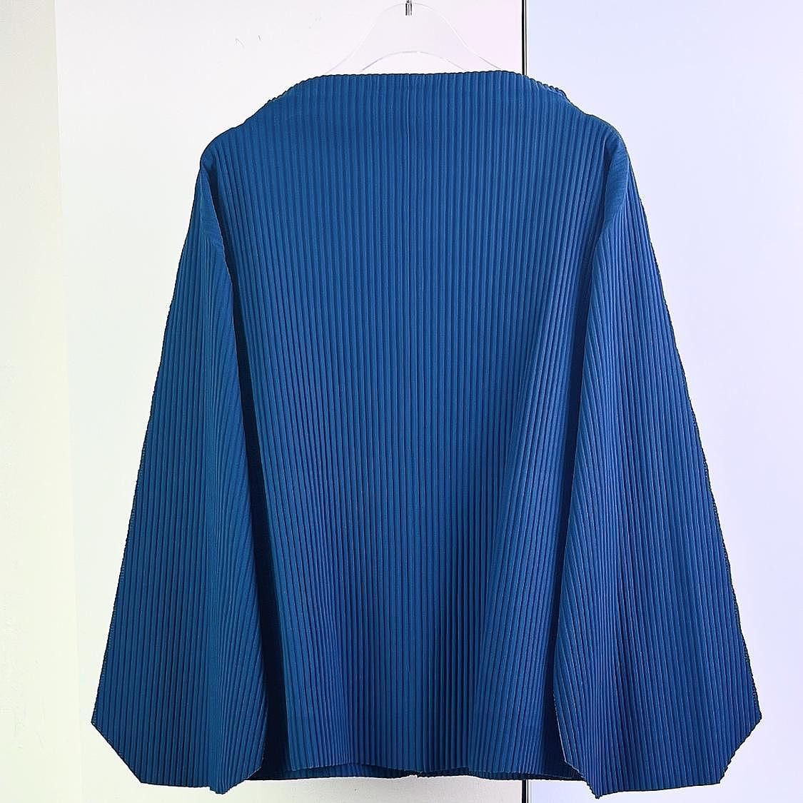 Issey Miyake me Issey Miyake Pleated Button Up Size OS Size ONE SIZE - 2 Thumbnail