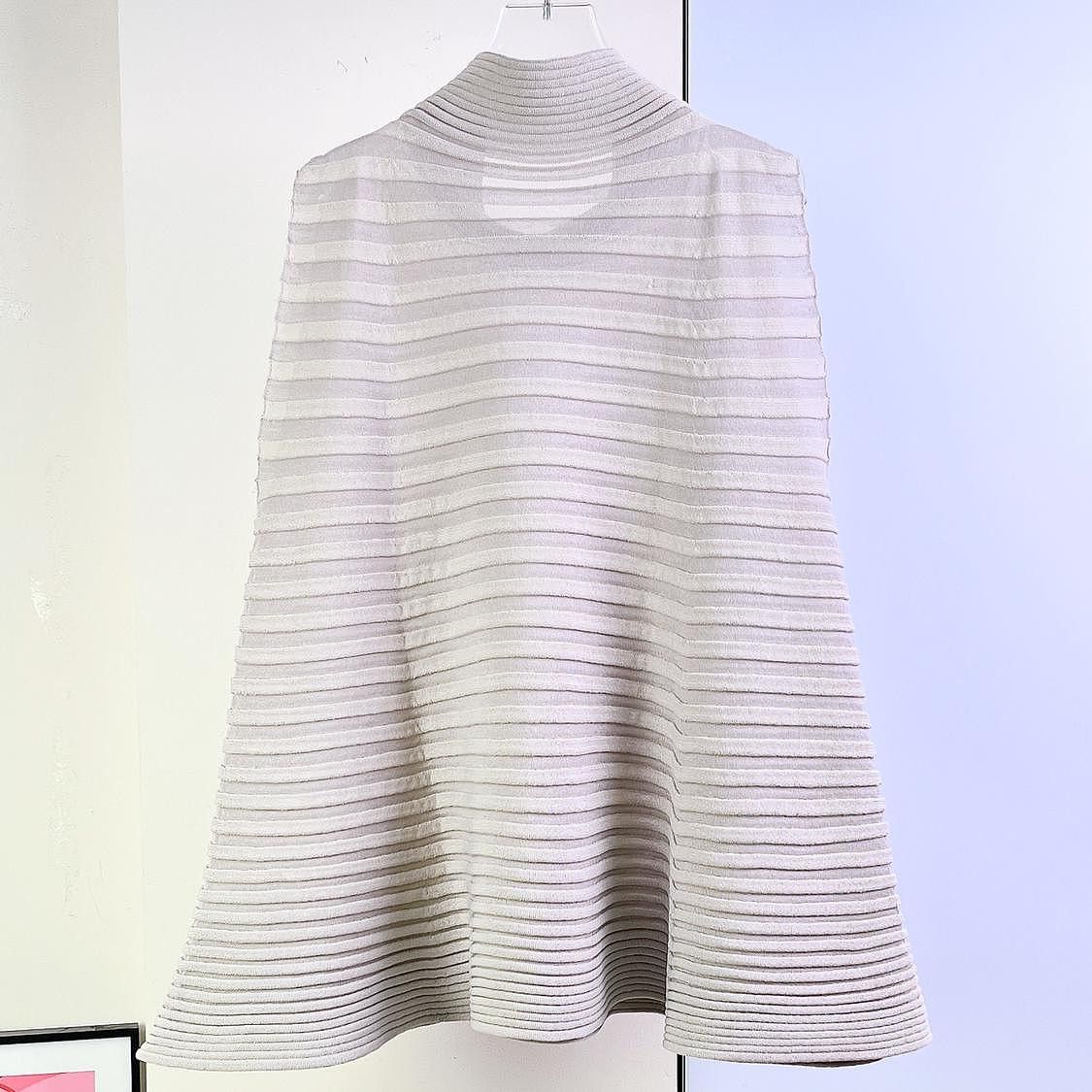 Pleats Please Issey Miyake Pleats Please Issey Miyake Gray Pleated Sleeveless Top OS Size ONE SIZE - 2 Thumbnail