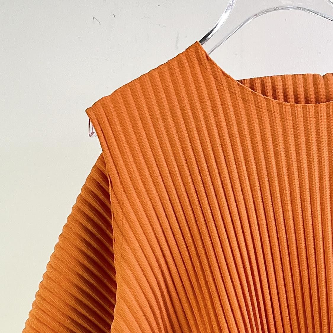 Issey Miyake Homme Plissé Issey Miyake Asymmetric Pleated Top Size M Size US M / EU 48-50 / 2 - 6 Thumbnail