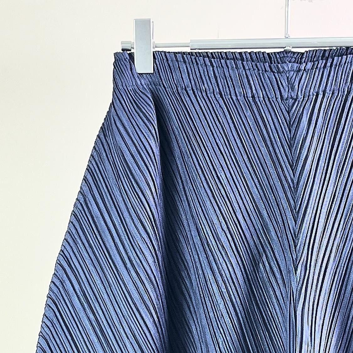 Pleats Please Issey Miyake PLEATS PLEASE ISSEY MIYAKE Pleated Pants Size 3 Size 28" / US 6 / IT 42 - 5 Thumbnail