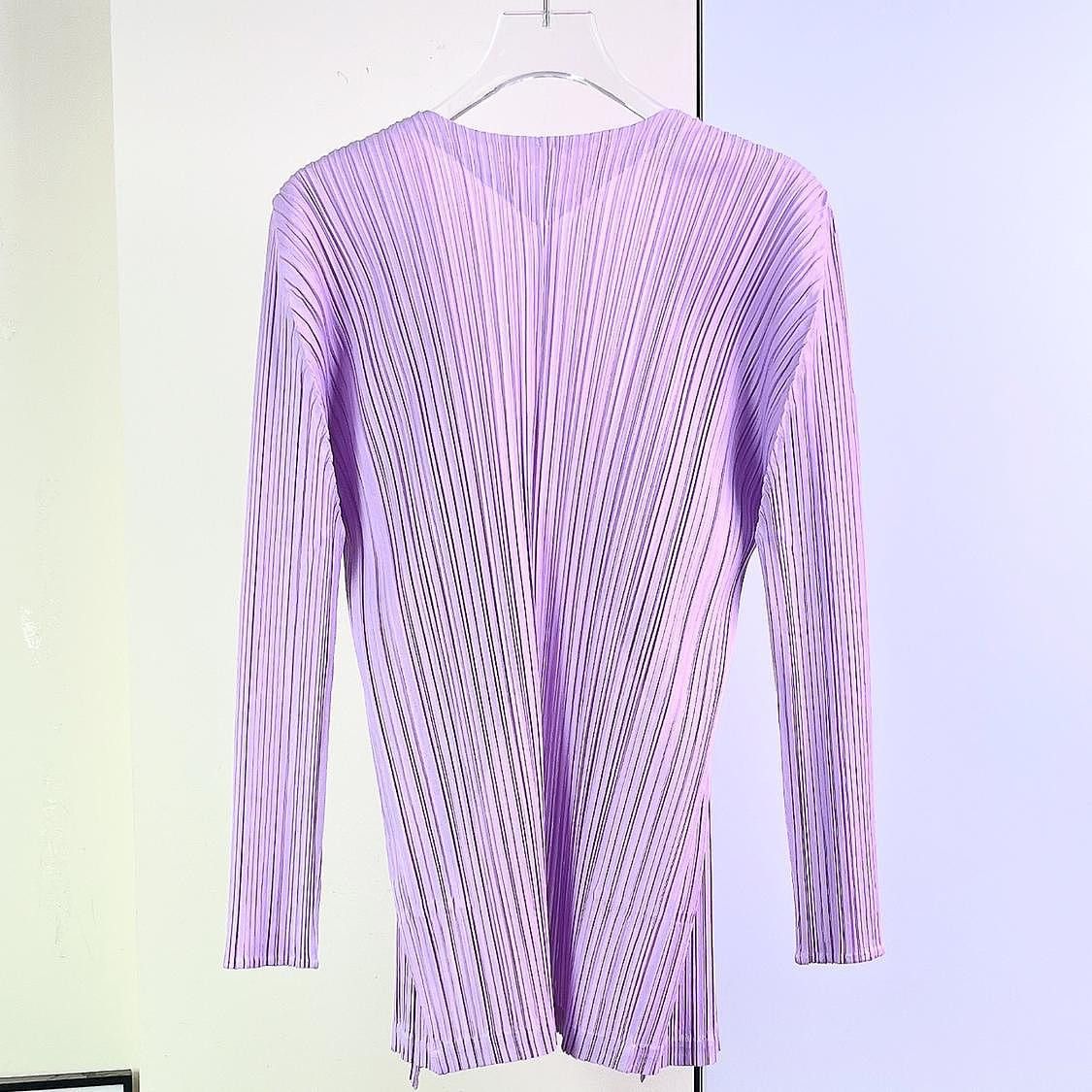 Pleats Please Issey Miyake Pleats Please Issey Miyake Purple Pleated Cardigan Size 3 Size M / US 6-8 / IT 42-44 - 2 Thumbnail