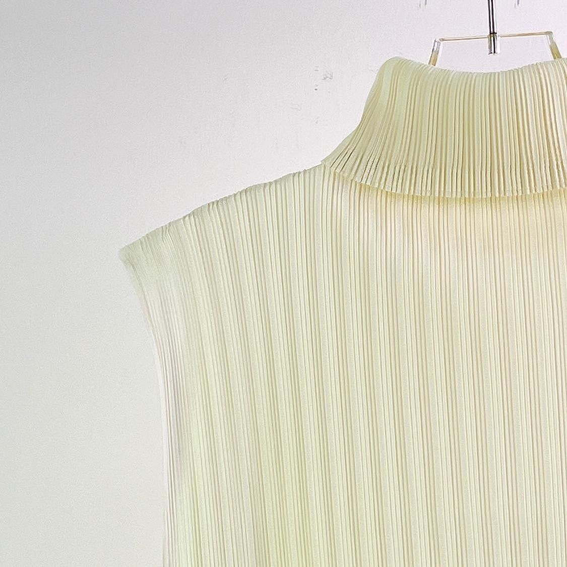 Pleats Please Issey Miyake Pleats Please Issey Miyake Pleated High Neck Tank Top Size 3 Size M / US 6-8 / IT 42-44 - 5 Thumbnail