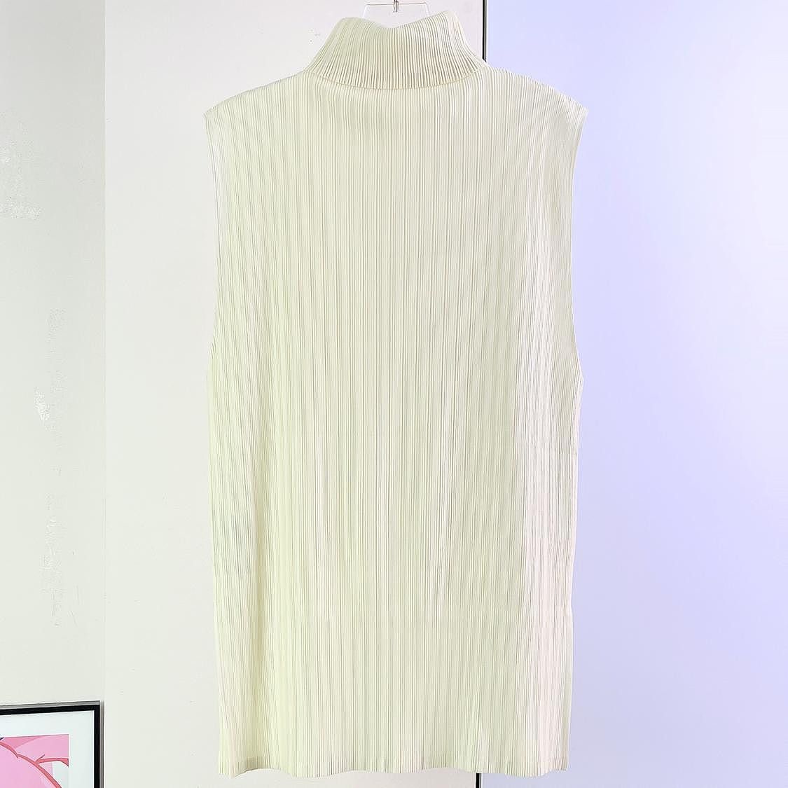 Pleats Please Issey Miyake Pleats Please Issey Miyake Pleated High Neck Tank Top Size 3 Size M / US 6-8 / IT 42-44 - 2 Thumbnail