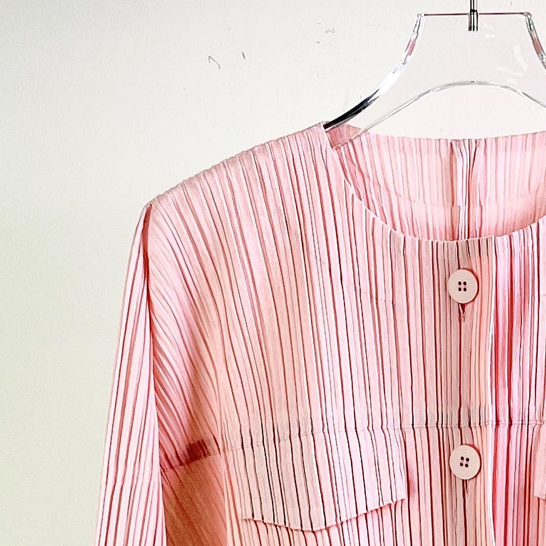 Pleats Please Issey Miyake PLEATS PLEASE ISSEY MIYAKE Pink Pleated Button Up Jacket Siz Size M / US 6-8 / IT 42-44 - 3 Thumbnail