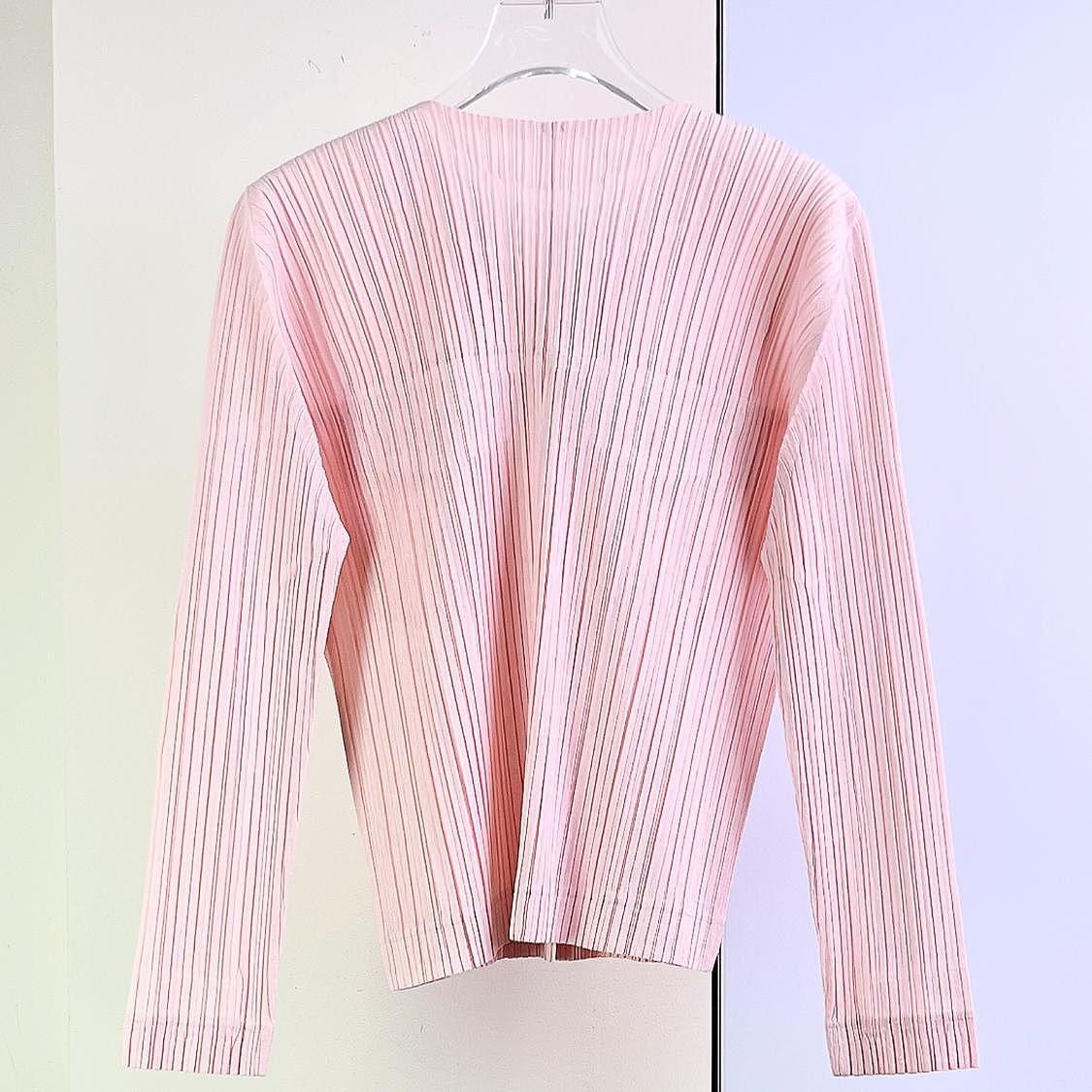 Pleats Please Issey Miyake PLEATS PLEASE ISSEY MIYAKE Pink Pleated Button Up Jacket Siz Size M / US 6-8 / IT 42-44 - 2 Thumbnail