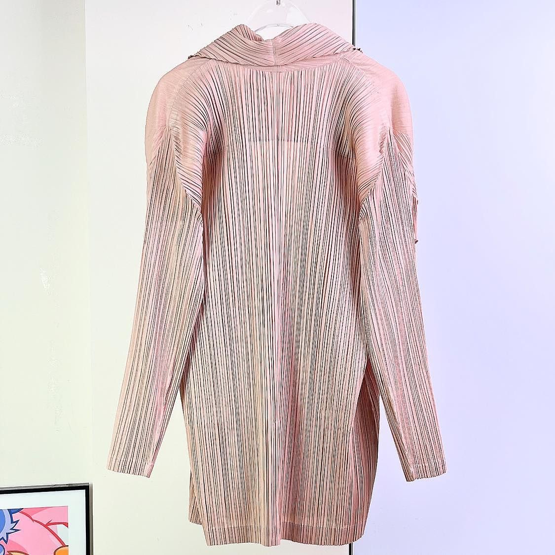 Pleats Please Issey Miyake Pleats Please Issey Miyake Pleated Button Jacket Size 3 Size M / US 6-8 / IT 42-44 - 2 Thumbnail