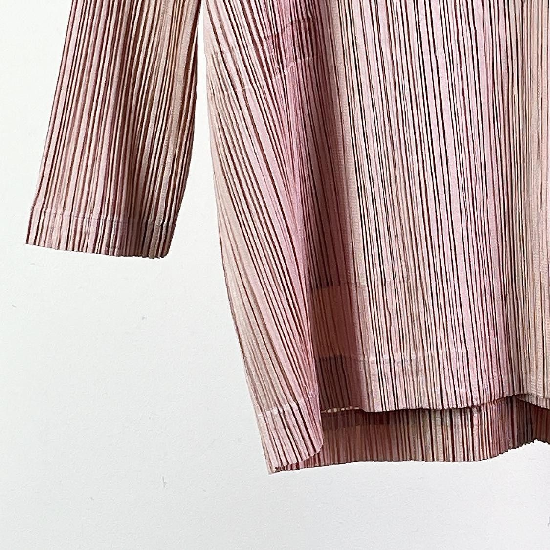 Pleats Please Issey Miyake Pleats Please Issey Miyake Pleated Button Jacket Size 3 Size M / US 6-8 / IT 42-44 - 5 Thumbnail