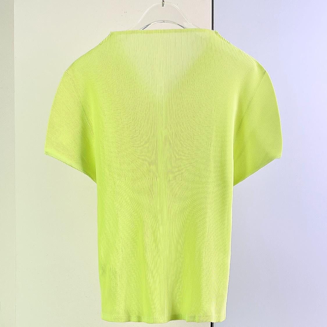 Pleats Please Issey Miyake PLEATS PLEASE ISSEY MIYAKE Pleated Top Size 3 Size M / US 6-8 / IT 42-44 - 2 Thumbnail