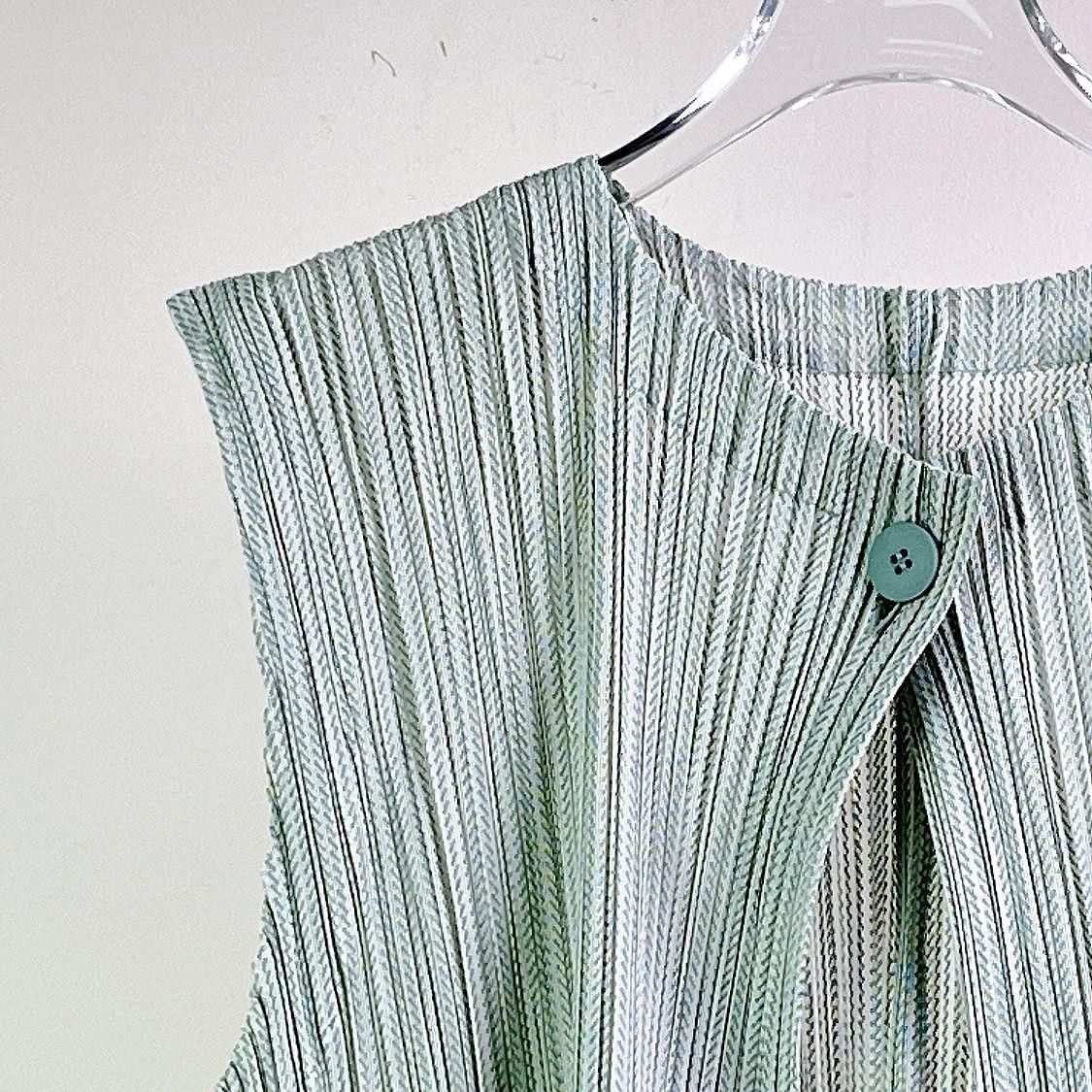 Pleats Please Issey Miyake Pleats Please Issey Miyake Pleated Sleeveless Midi Dress Siz Size M / US 6-8 / IT 42-44 - 3 Thumbnail