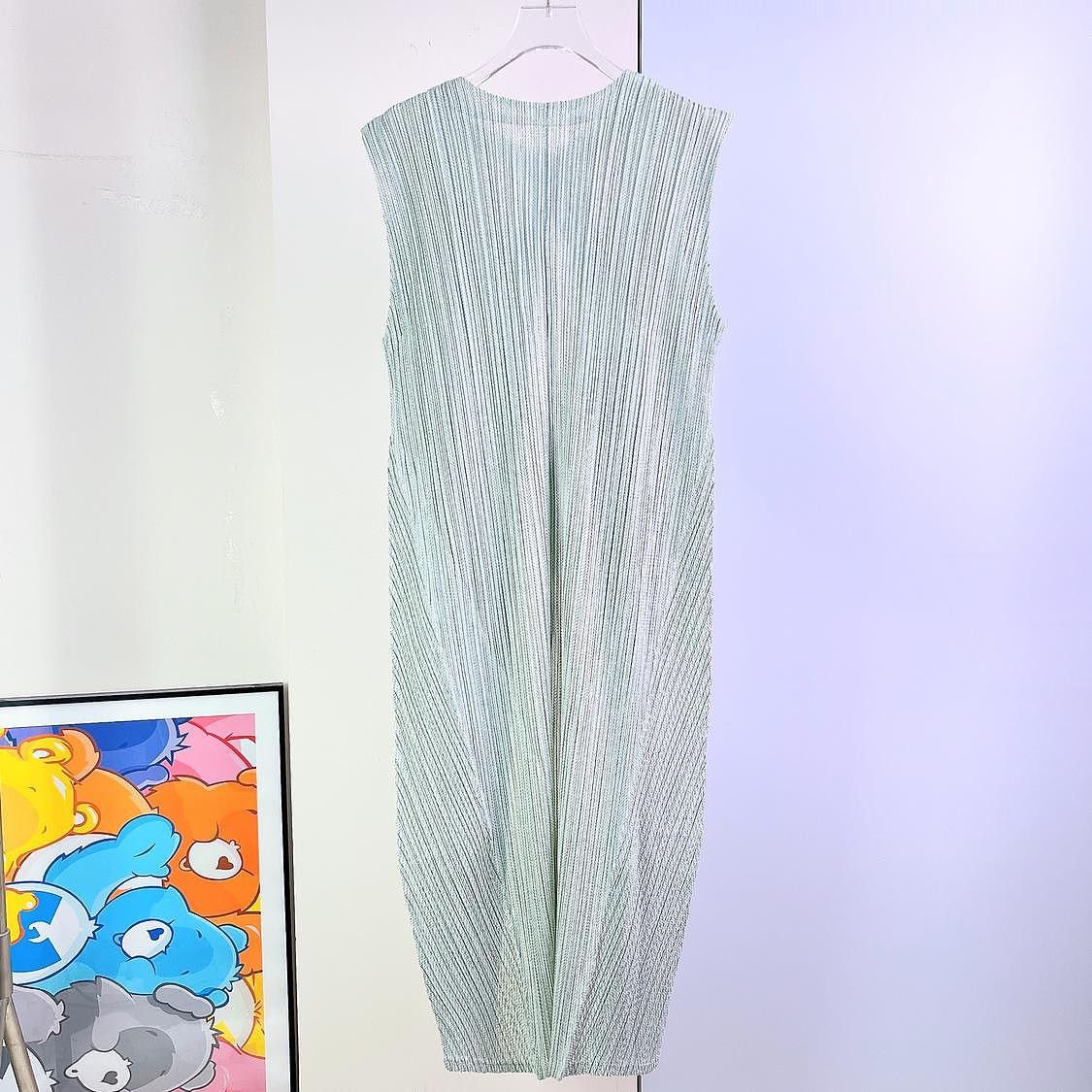 Pleats Please Issey Miyake Pleats Please Issey Miyake Pleated Sleeveless Midi Dress Siz Size M / US 6-8 / IT 42-44 - 2 Thumbnail