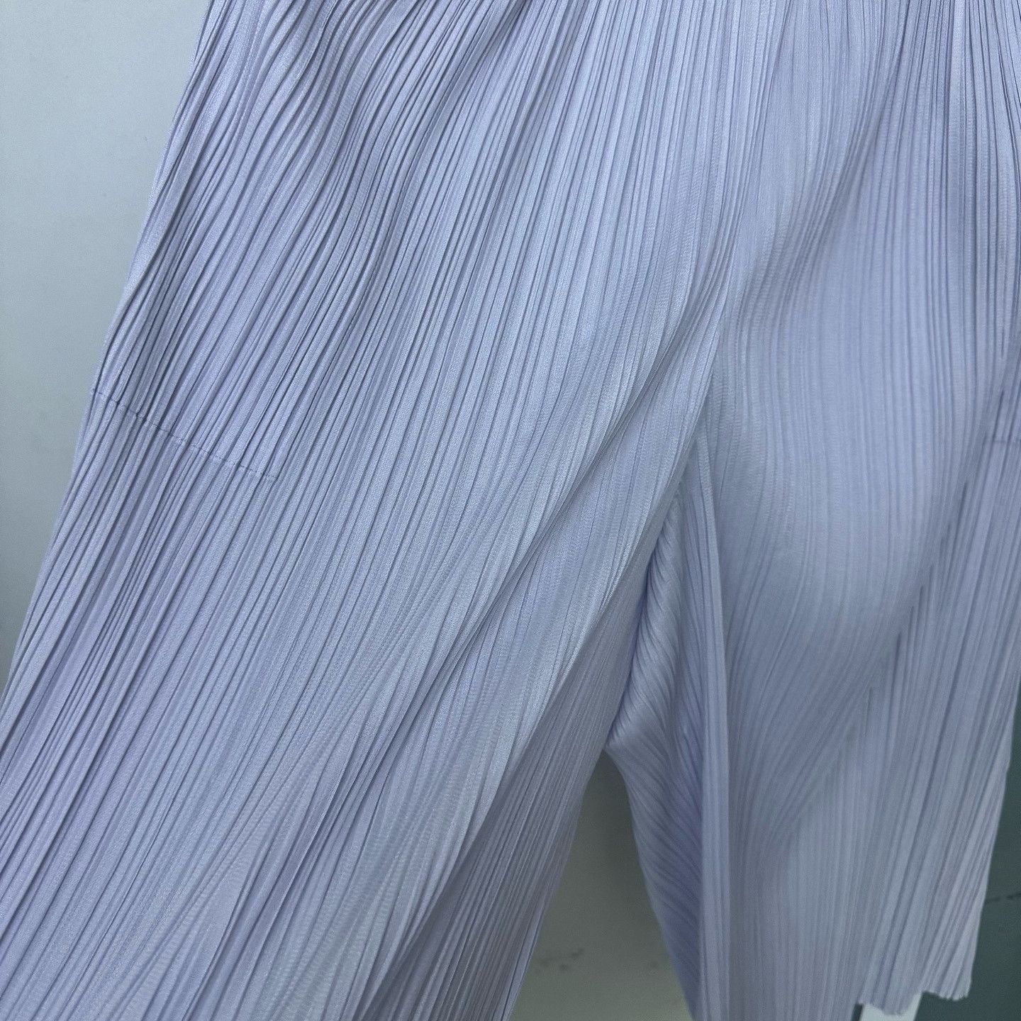 Pleats Please Issey Miyake Pleats Please Issey Miyake Lilac Pleated Pants Size 1 Size 26" / US 2 / IT 38 - 7 Thumbnail