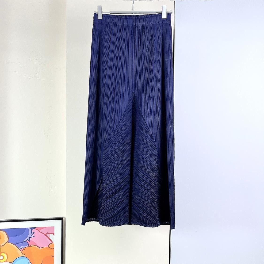 Pleats Please Issey Miyake Pleats Please Issey Miyake Pleated Midi Skirt Size 26 Size 26" / US 2 / IT 38 - 2 Thumbnail