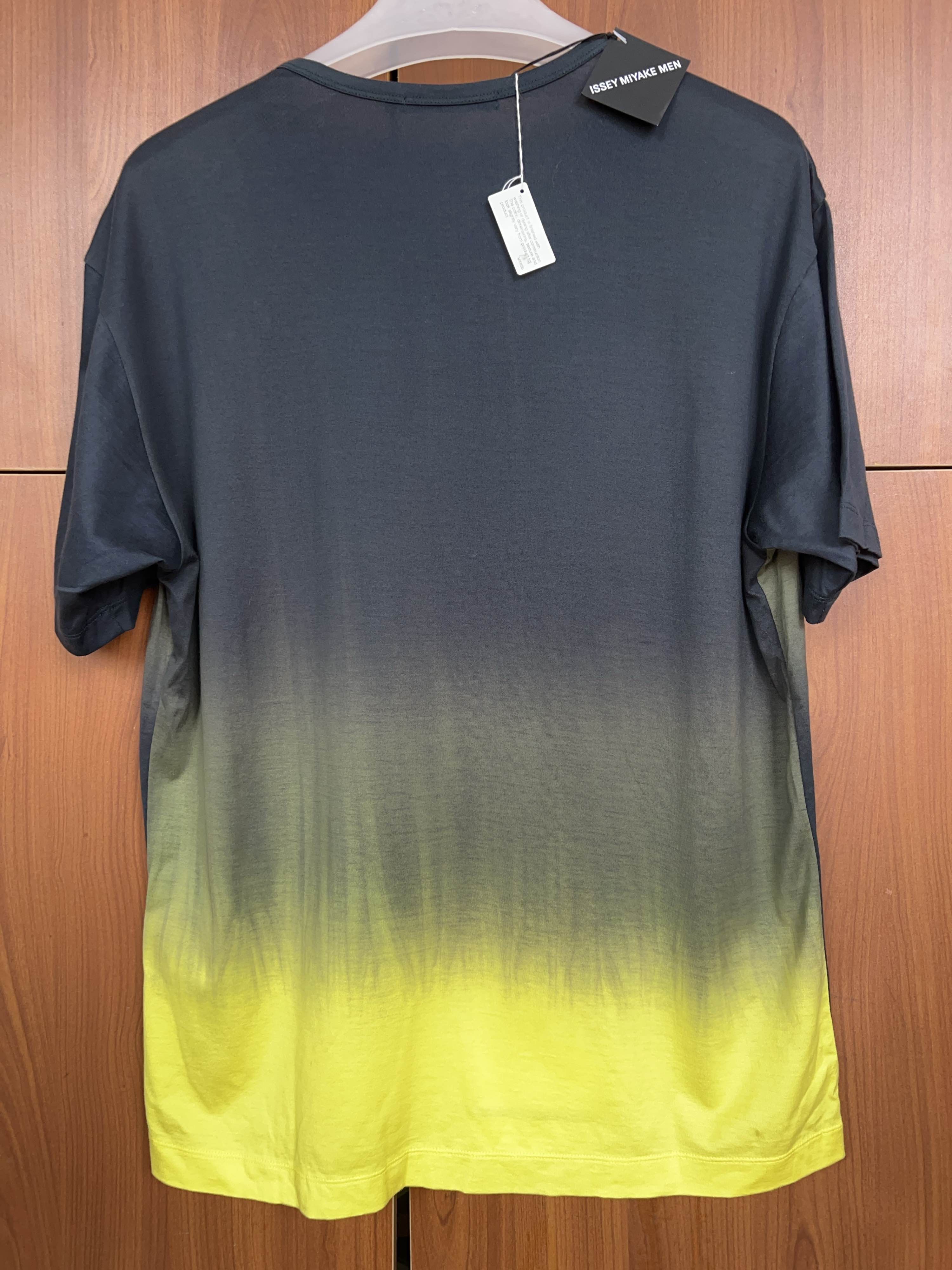 Issey Miyake Issey Miyake Men Ombre Gradient T-Shirt Size 2 Size US M / EU 48-50 / 2 - 2 Thumbnail