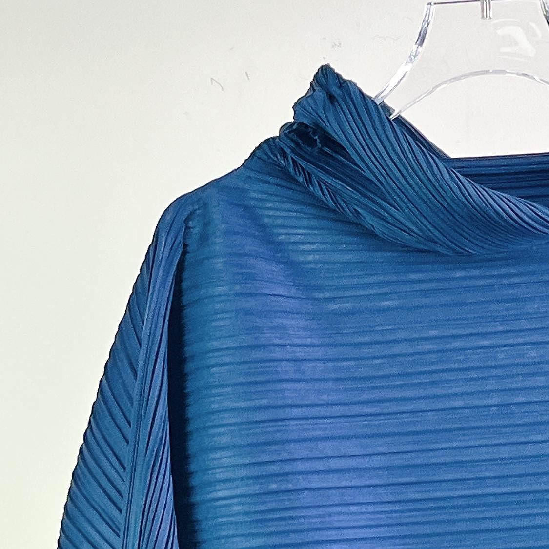 Pleats Please Issey Miyake Pleats Please Issey Miyake Pleated Long Sleeve Top Size 3 Size M / US 6-8 / IT 42-44 - 3 Thumbnail