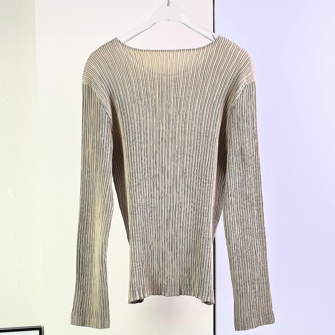Issey Miyake Issey Miyake Pleated Long Sleeve T-Shirt Size 3 Size M / US 6-8 / IT 42-44 - 2 Thumbnail