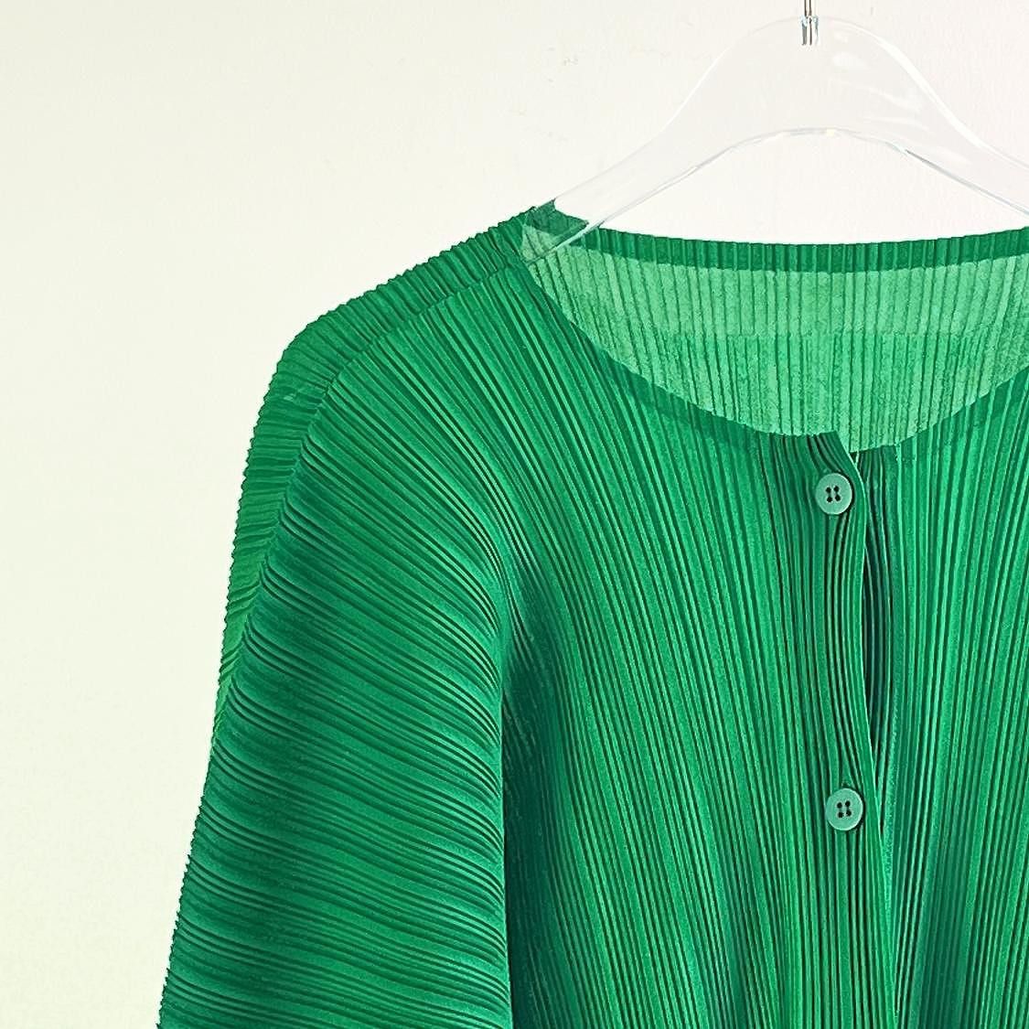 Pleats Please Issey Miyake PLEATS PLEASE ISSEY MIYAKE Pleated Button Up Cardigan Size 3 Size M / US 6-8 / IT 42-44 - 5 Thumbnail