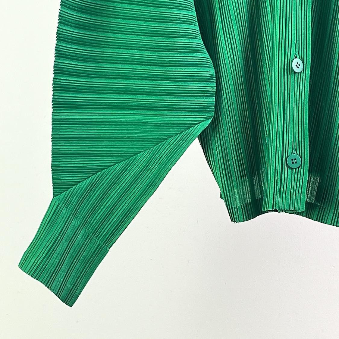 Pleats Please Issey Miyake PLEATS PLEASE ISSEY MIYAKE Pleated Button Up Cardigan Size 3 Size M / US 6-8 / IT 42-44 - 6 Thumbnail