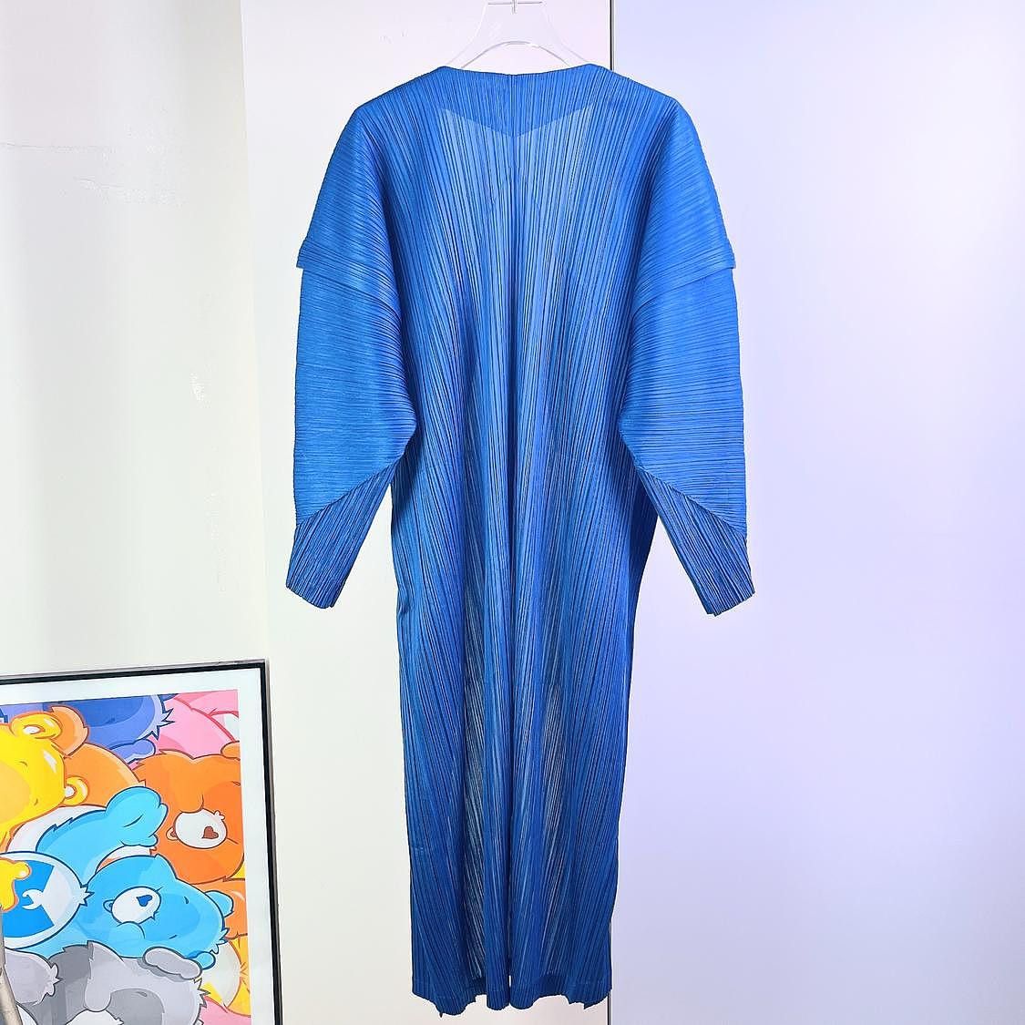 Pleats Please Issey Miyake Pleats Please Issey Miyake Blue Pleated Coat Size 3 Size M / US 6-8 / IT 42-44 - 2 Thumbnail