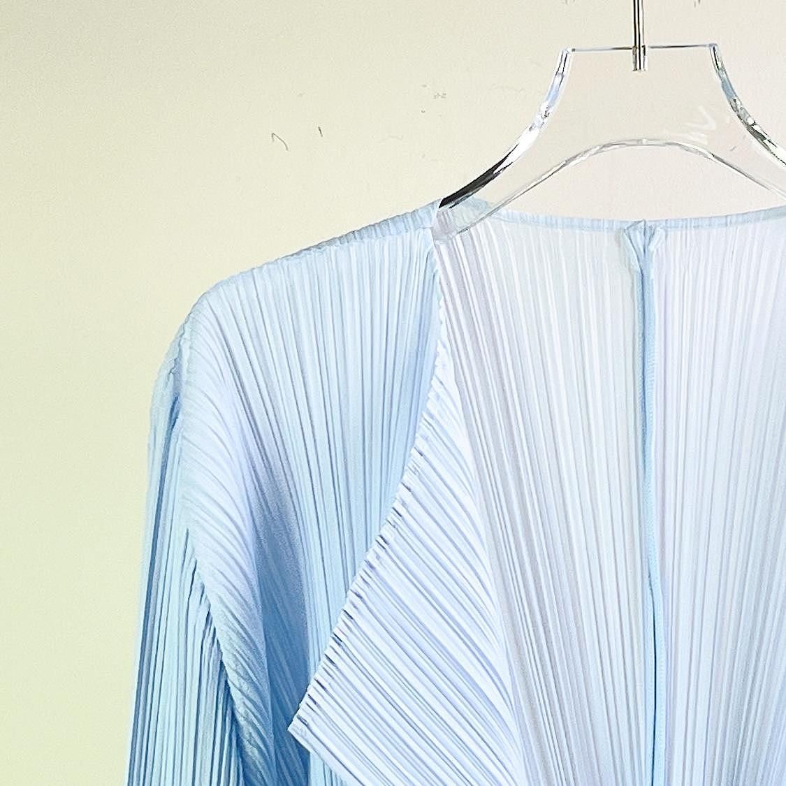 Pleats Please Issey Miyake Pleats Please Issey Miyake Blue Pleated Cardigan Size 3 Size M / US 6-8 / IT 42-44 - 3 Thumbnail