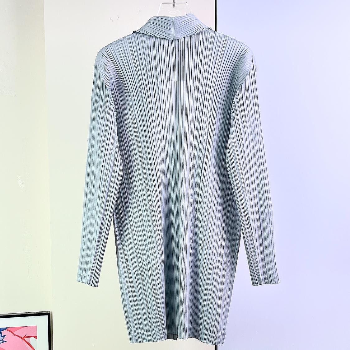 Pleats Please Issey Miyake Pleats Please Issey Miyake Pleated Button Jacket Size 3 Size M / US 6-8 / IT 42-44 - 2 Thumbnail