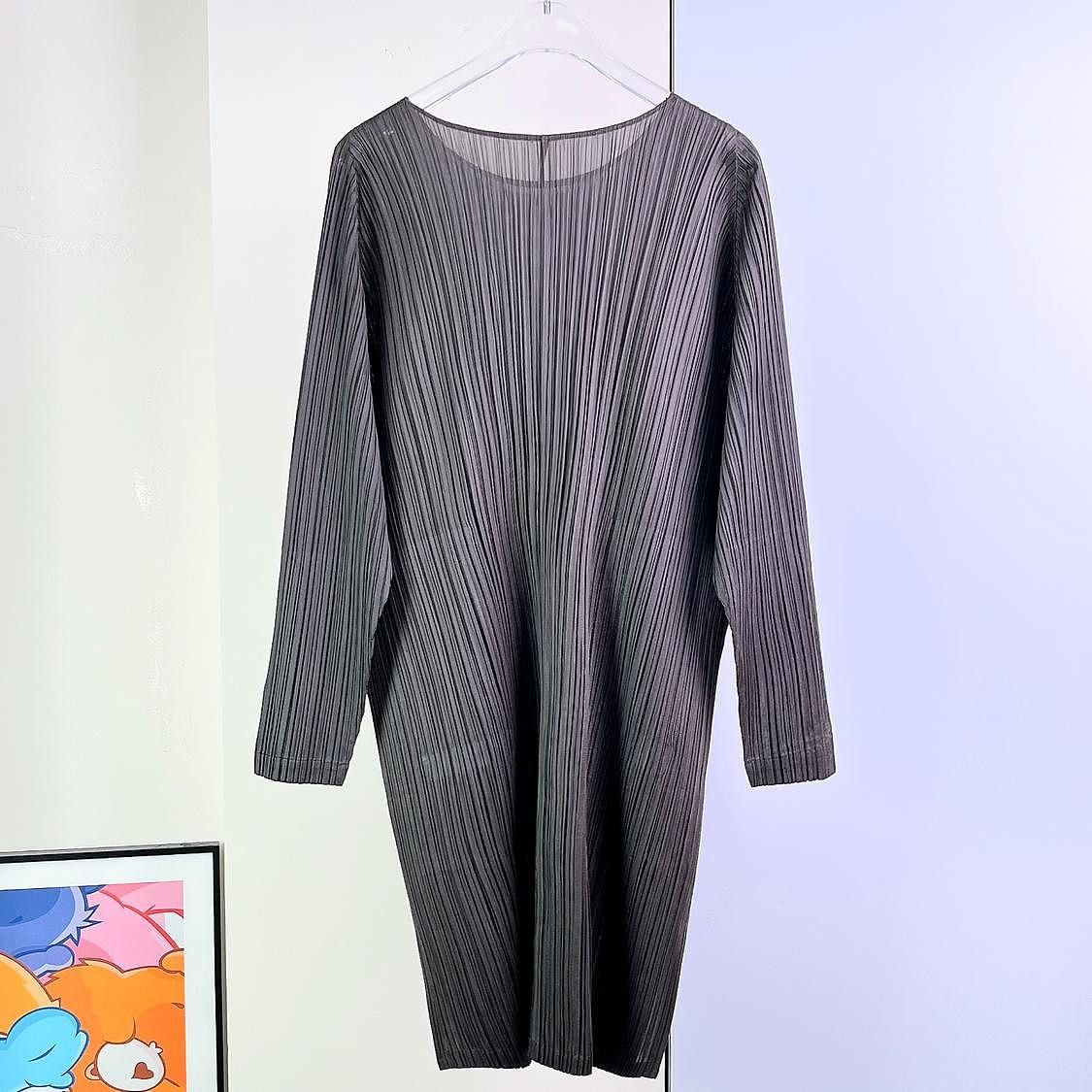 Pleats Please Issey Miyake Pleats Please Issey Miyake Pleated Long Sleeve Dress Size 3 Size M / US 6-8 / IT 42-44 - 2 Thumbnail