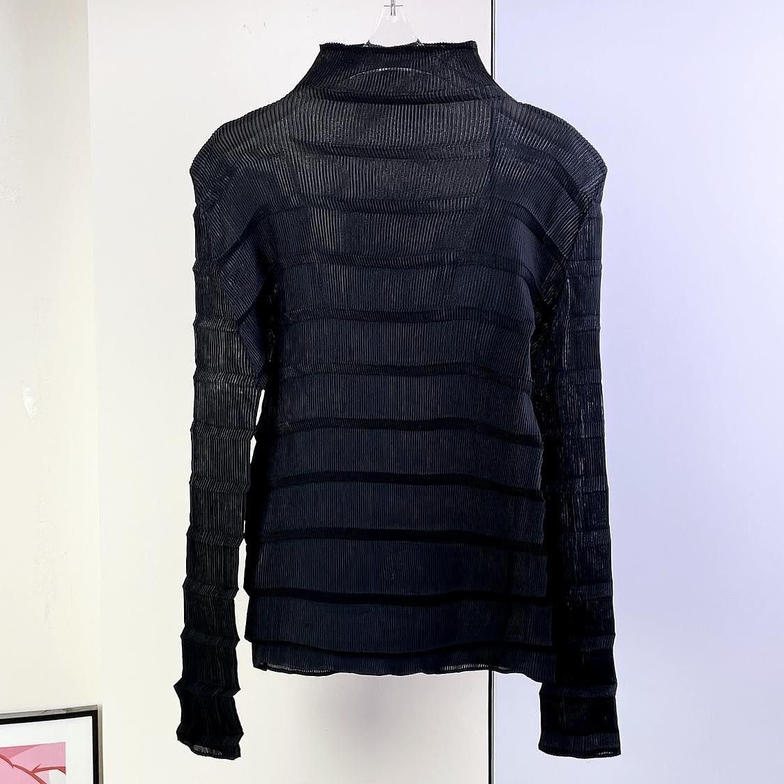 Issey Miyake Issey Miyake Pleated Knit Top Size M Size M / US 6-8 / IT 42-44 - 2 Thumbnail