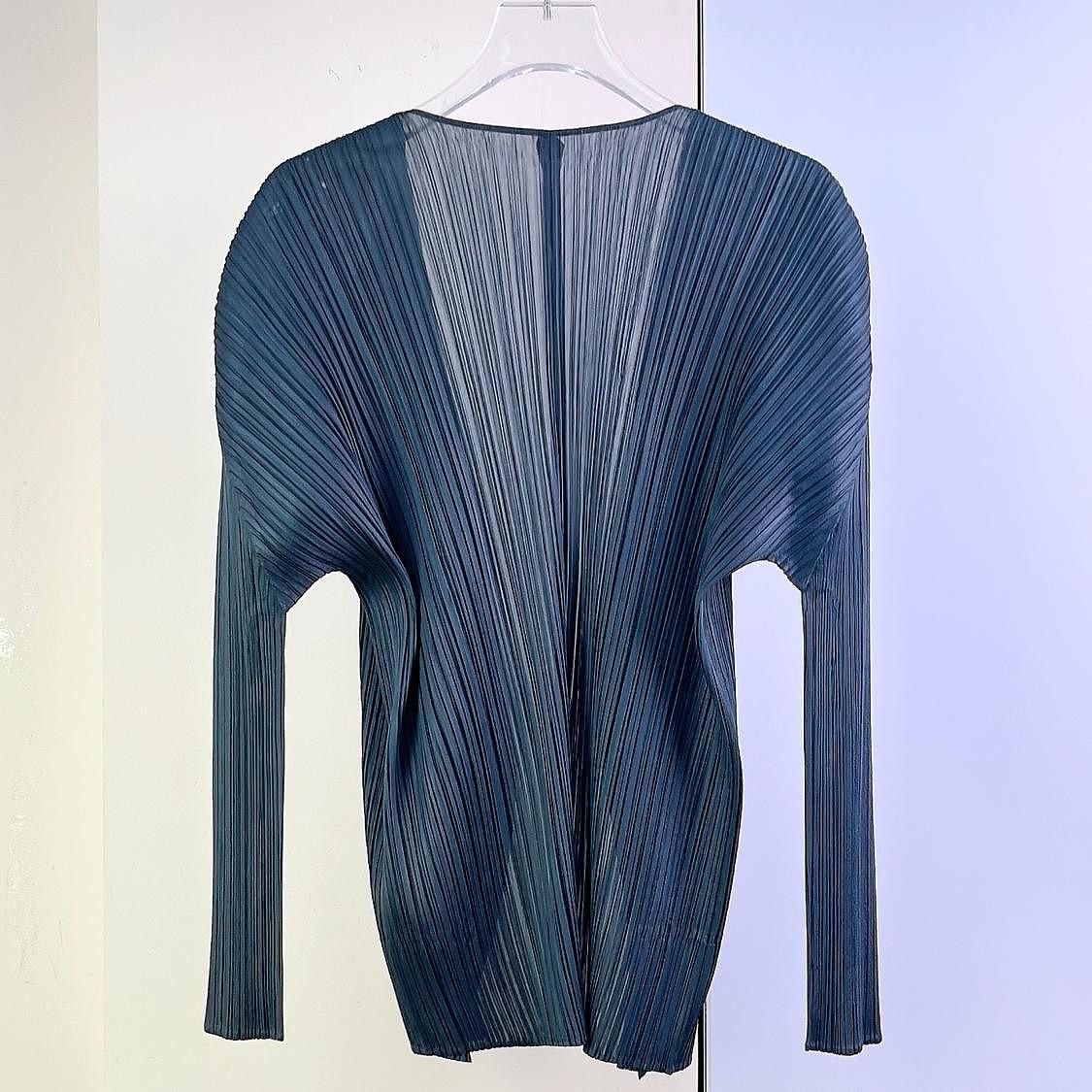 Pleats Please Issey Miyake Pleats Please Issey Miyake Pleated Cardigan Size 3 Size M / US 6-8 / IT 42-44 - 2 Thumbnail