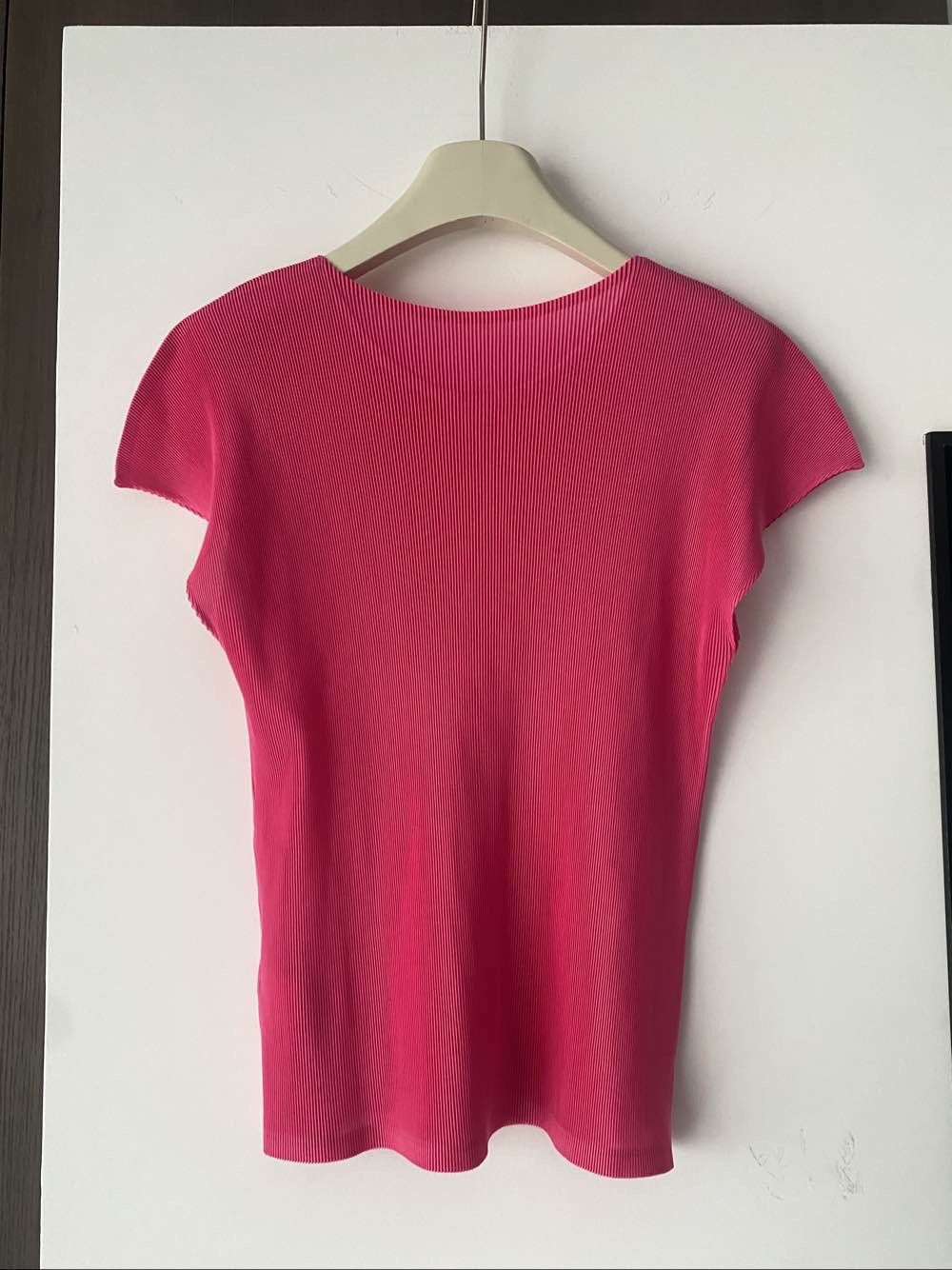 Pleats Please Issey Miyake Pleats Please Issey Miyake Pleated Cap Sleeve Top M Size M / US 6-8 / IT 42-44 - 2 Thumbnail