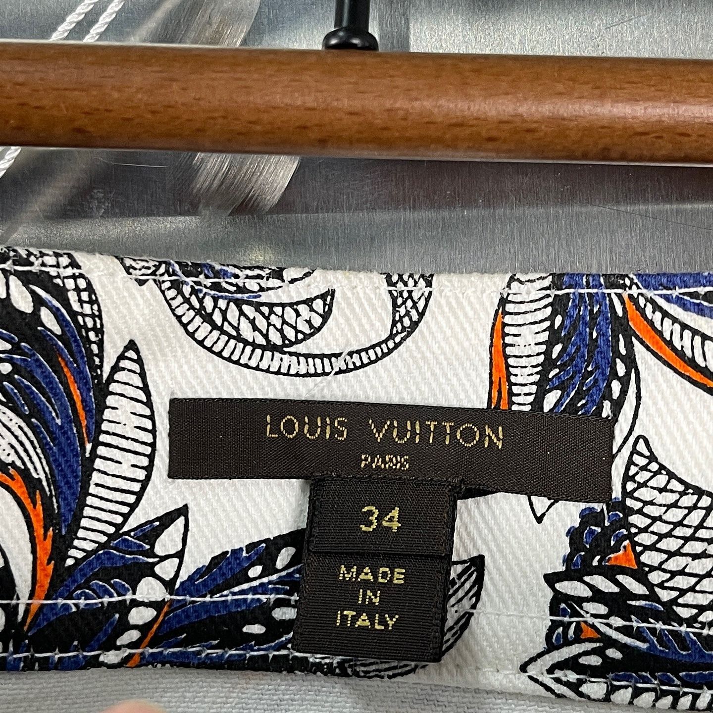 Louis Vuitton Louis Vuitton Floral Print Mini Skirt Size 34 Size 24" / US 00 / IT 34 - 3 Thumbnail