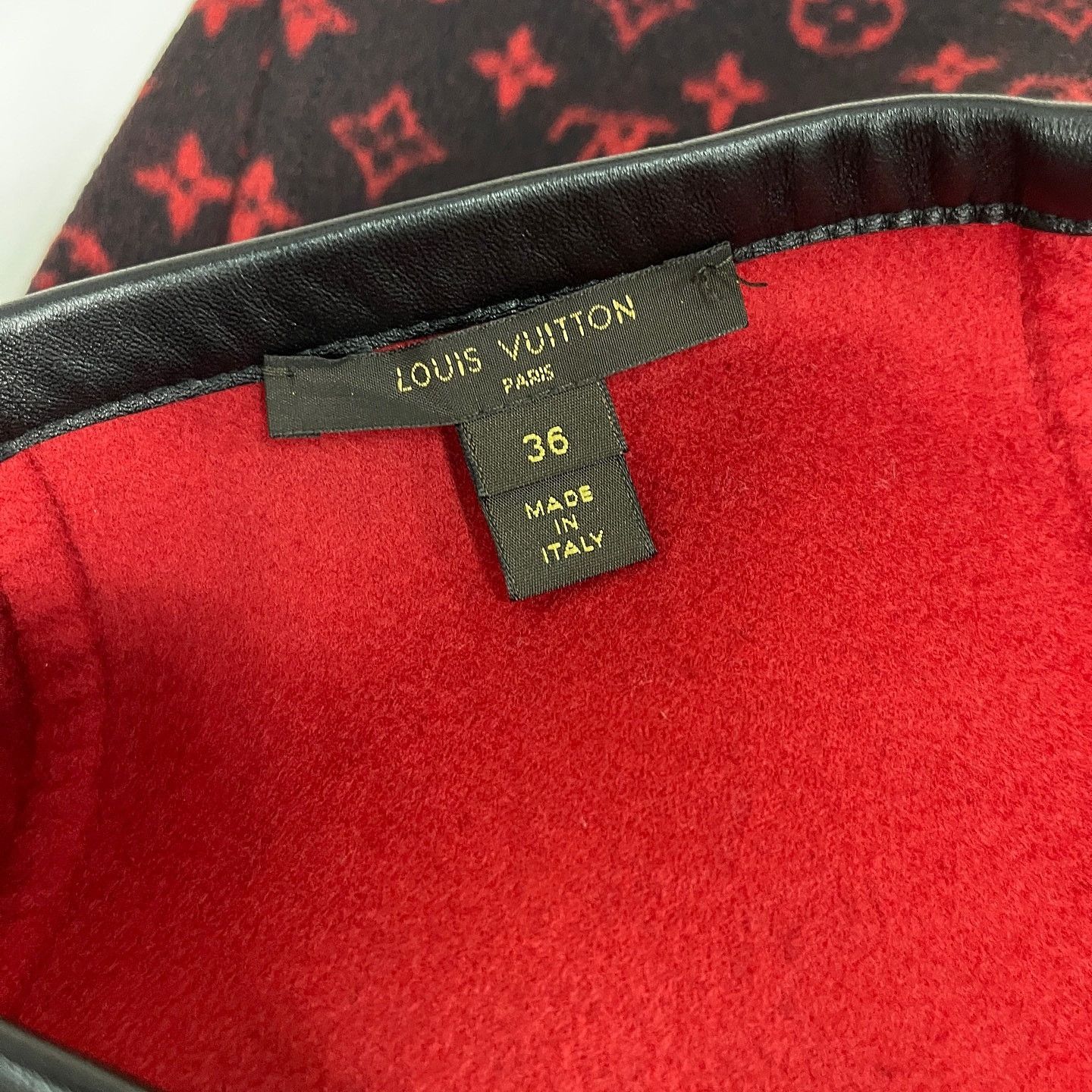 Louis Vuitton Louis Vuitton Red Monogram Wool Mini Skirt 36 Size 25" / US 0 / IT 36 - 3 Thumbnail