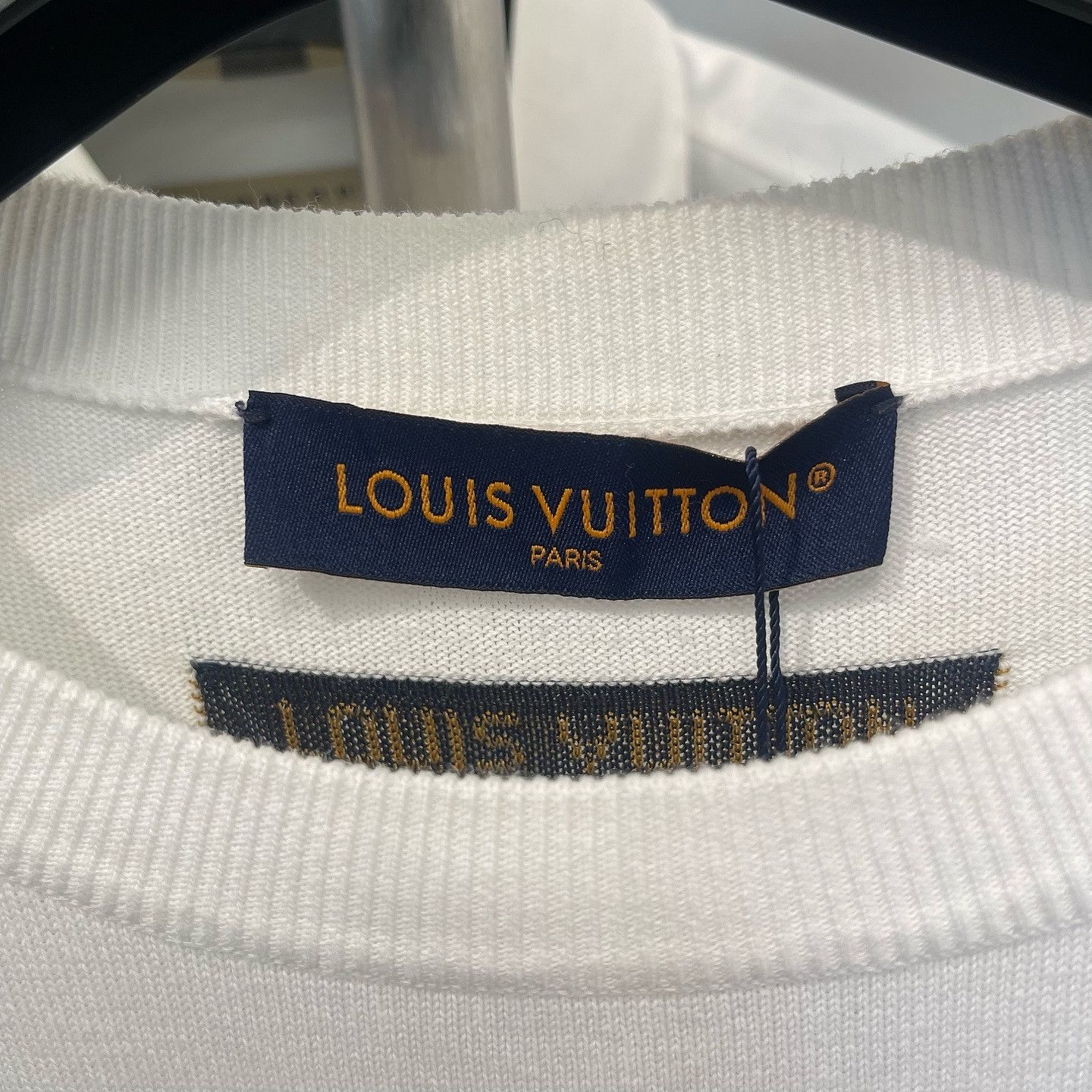 Louis Vuitton Louis Vuitton Logo Knit T-Shirt Size M Size US M / EU 48-50 / 2 - 3 Thumbnail