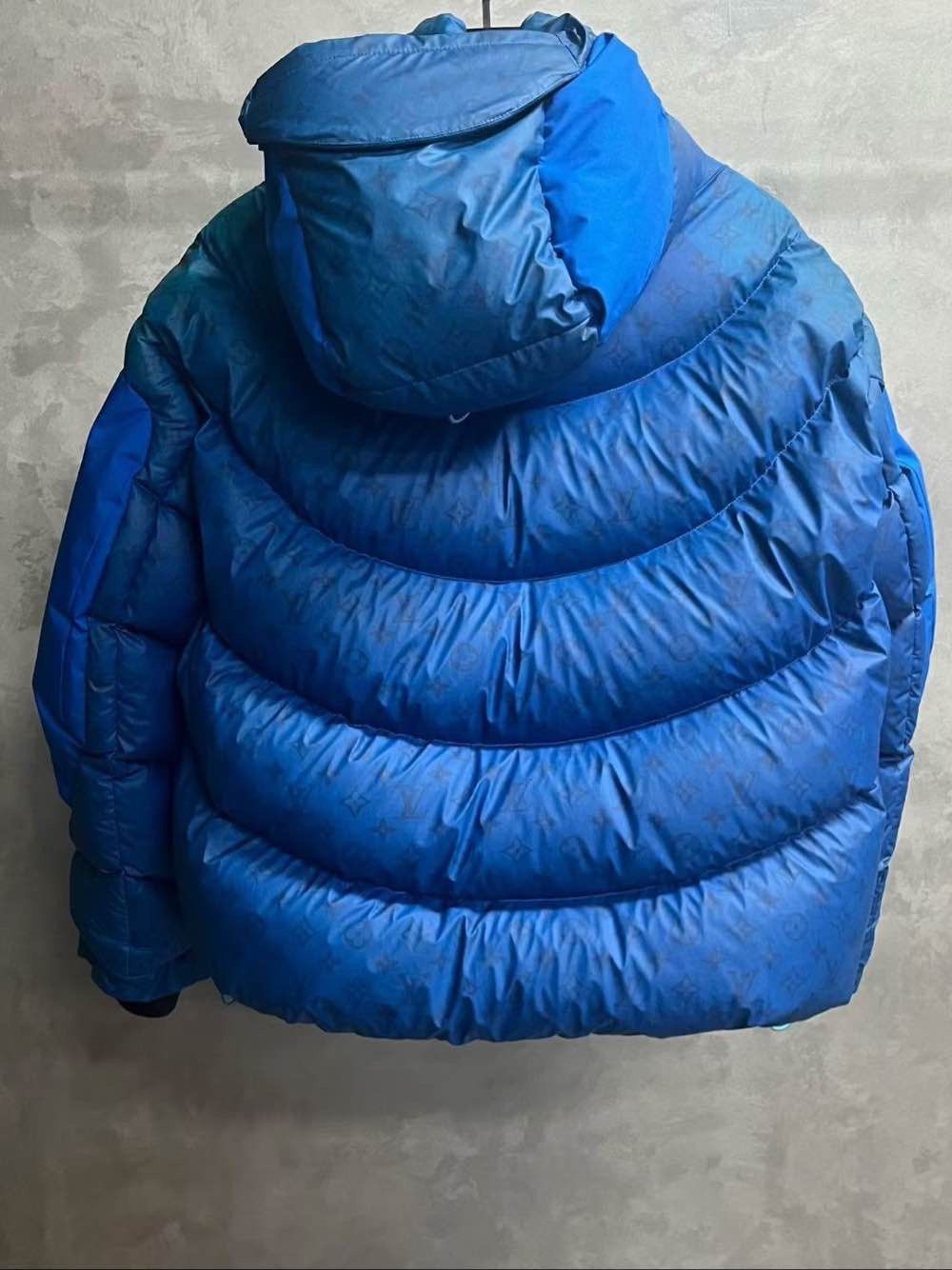 Louis Vuitton Louis Vuitton Monogram Puffer Jacket Size S Size US S / EU 44-46 / 1 - 2 Thumbnail