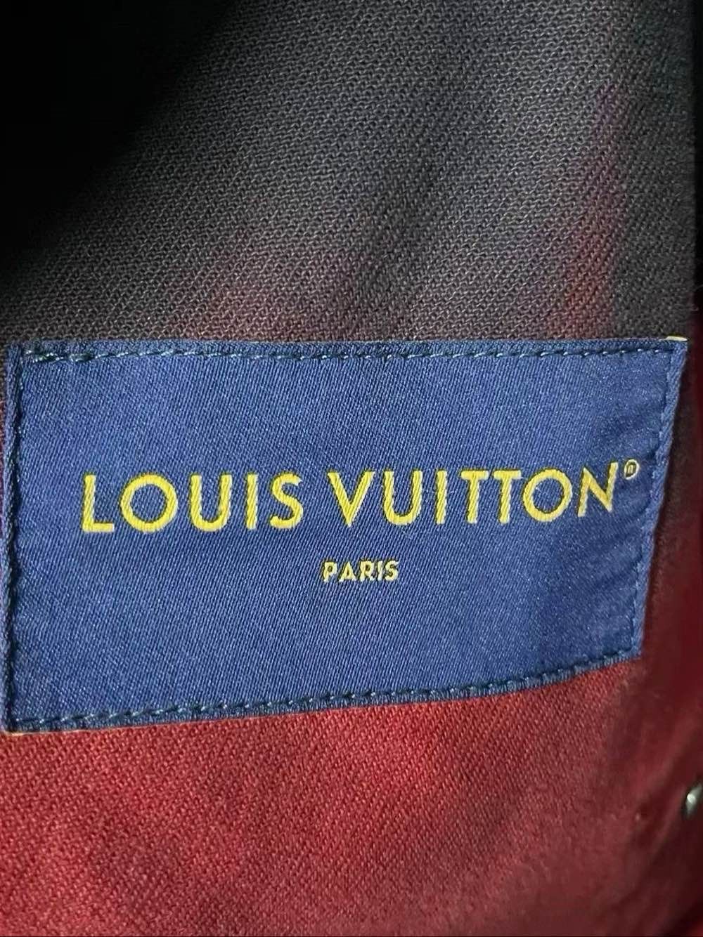 Louis Vuitton Louis Vuitton Ombre Monogram Denim Jacket Size L Size US L / EU 52-54 / 3 - 3 Thumbnail
