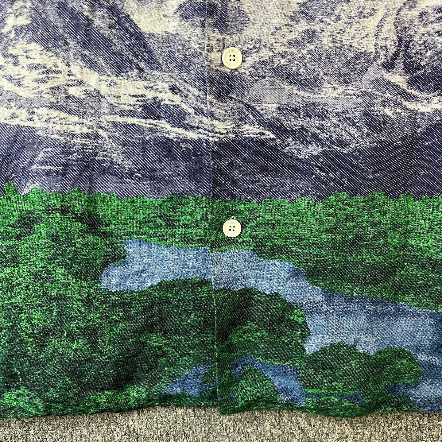 Louis Vuitton Louis Vuitton Landscape Print Short Sleeve Shirt US M Size US M / EU 48-50 / 2 - 6 Thumbnail