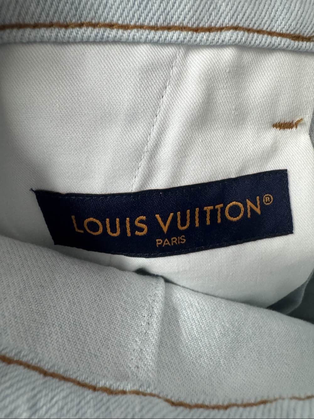 Louis Vuitton Louis Vuitton Embroidered Denim Shorts Size 31 Size US 31 - 3 Thumbnail