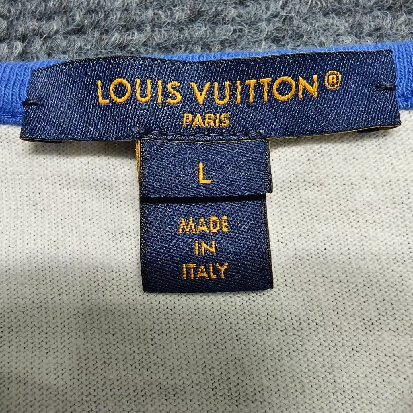 Louis Vuitton Louis Vuitton Flocked Logo T-Shirt Size L Size L / US 10 / IT 46 - 3 Thumbnail