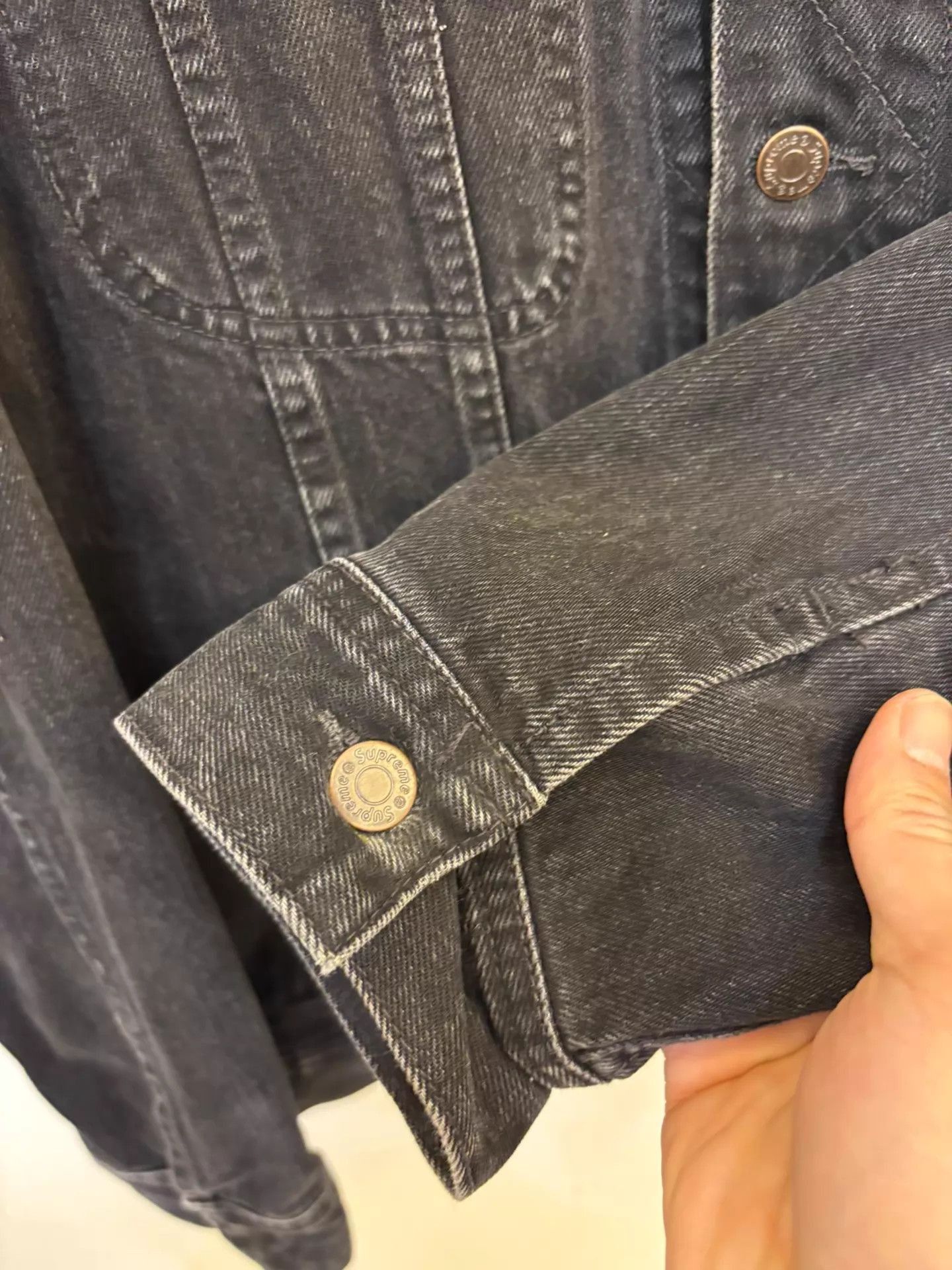 Supreme Black Denim Jacket - Size L Size US L / EU 52-54 / 3 - 6 Thumbnail