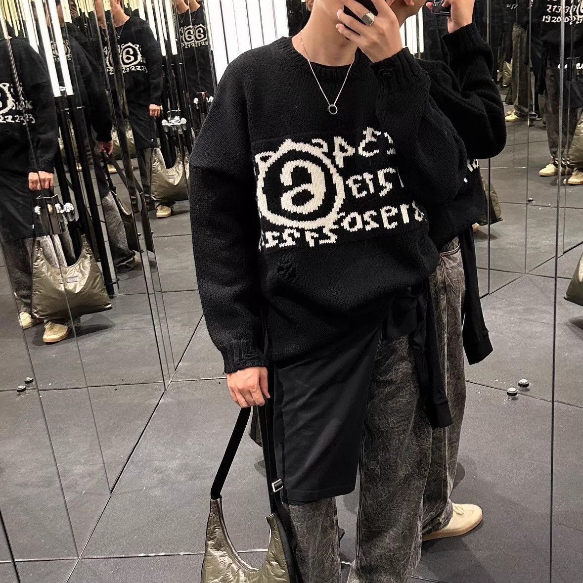 MM6 Black Number Graphic Oversized Sweater Size US M / EU 48-50 / 2 - 7 Thumbnail