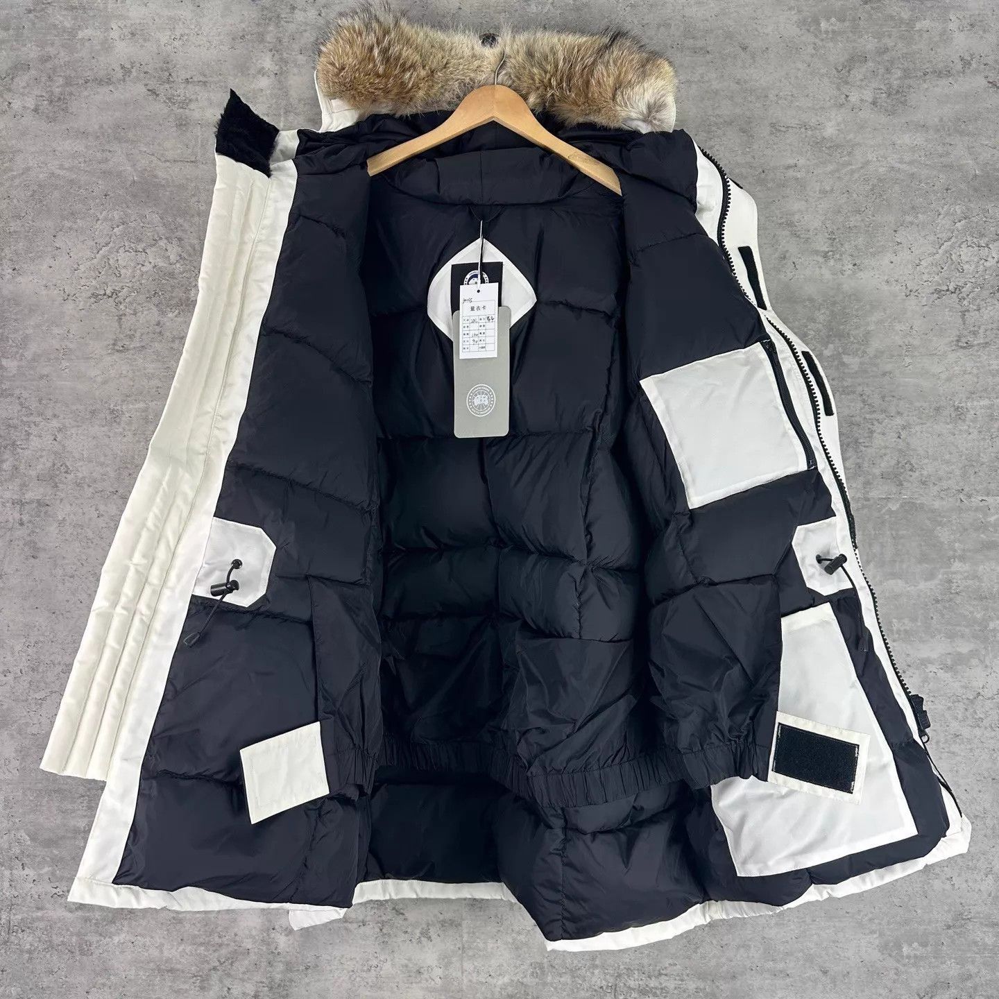 Canada Goose White Heavy Winter Coat with Fur Trimmed Hood - XXL Size US XXL / EU 58 / 5 - 7 Thumbnail