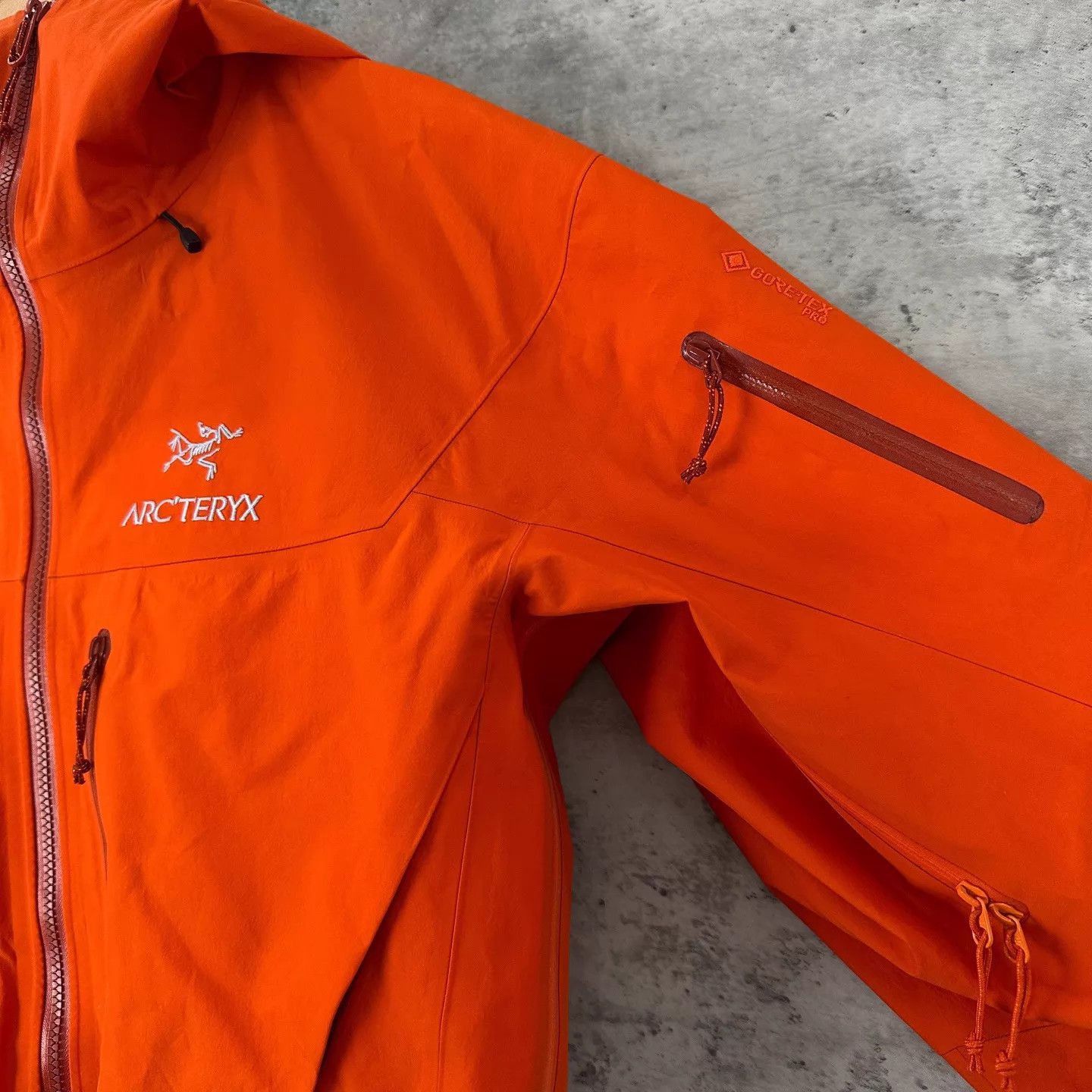 Arc'teryx Orange Hooded Raincoat - Size L Size US L / EU 52-54 / 3 - 5 Thumbnail